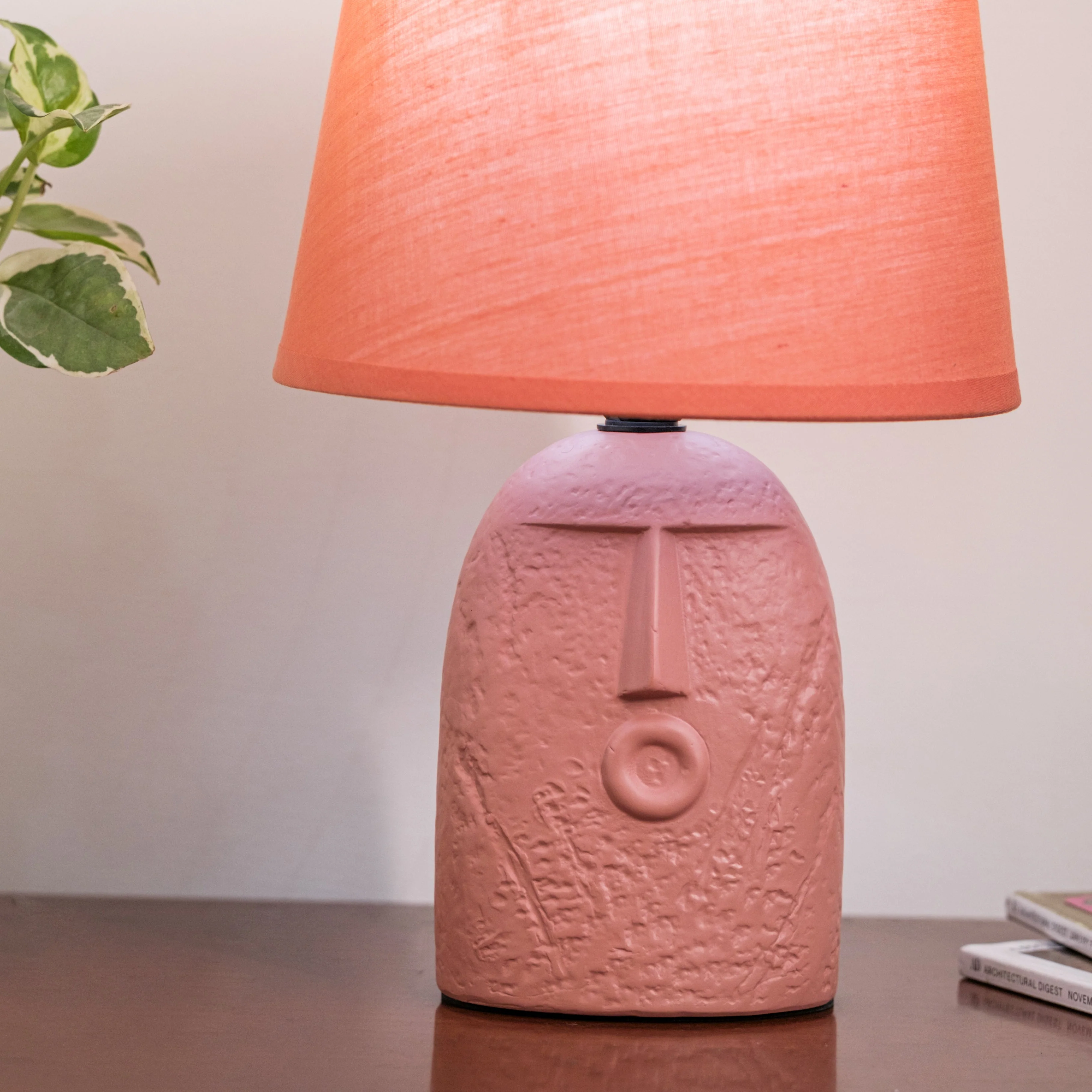 Terracotta wow table lamp with lamp shade - Image 3
