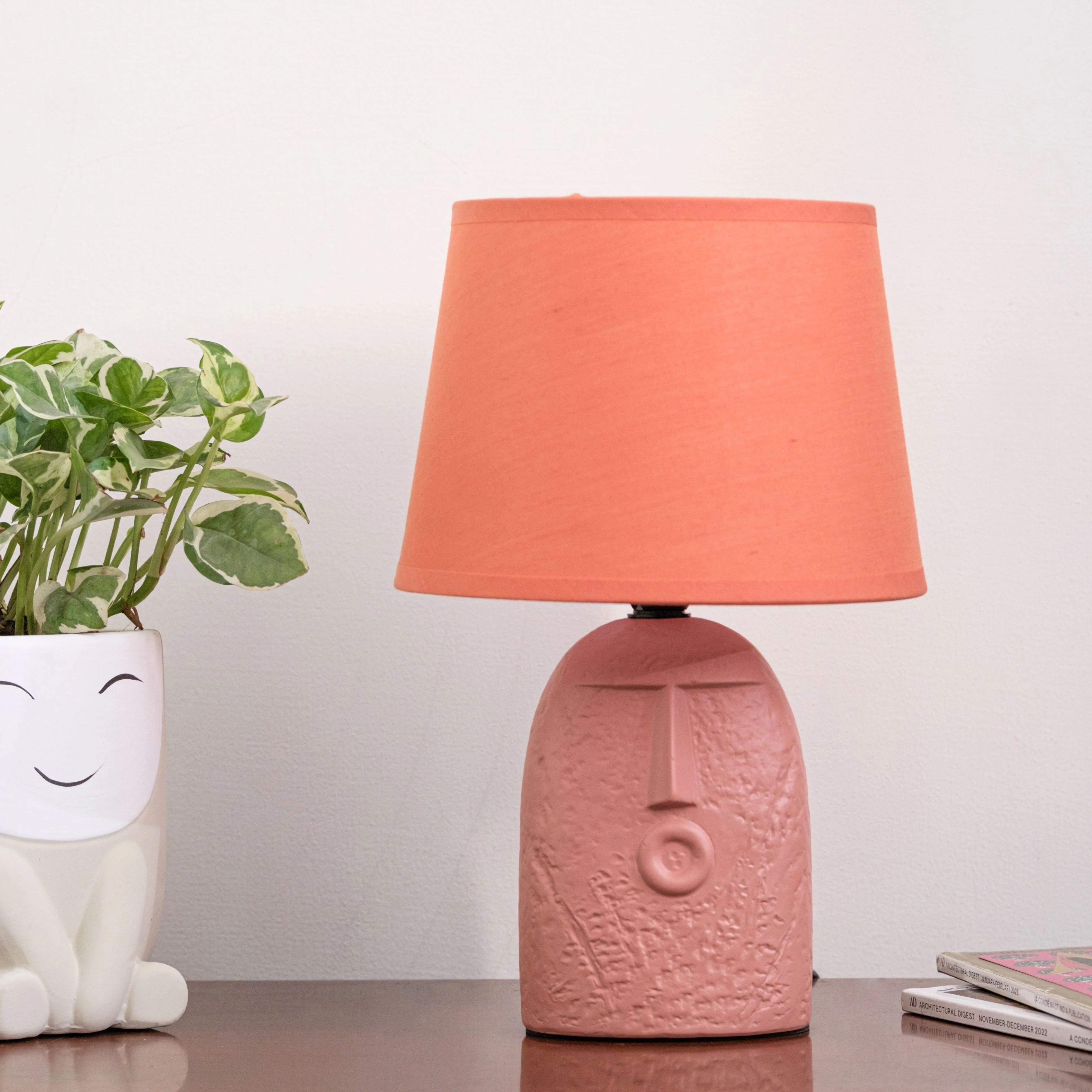 Terracotta wow table lamp with lamp shade - Image 4