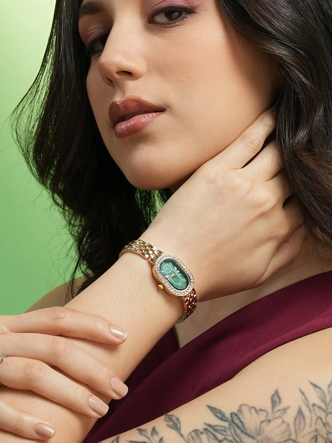 The Embellished Roman Oval Watch - Emerald Green - Image 2