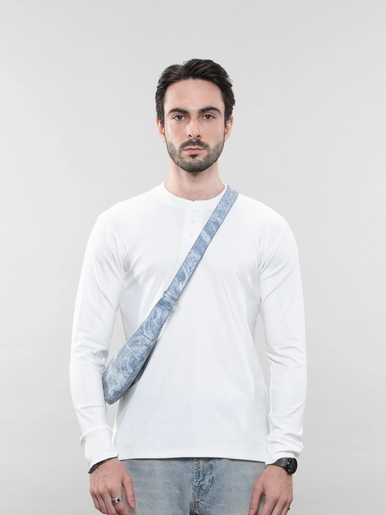 The henley tee - Image 10