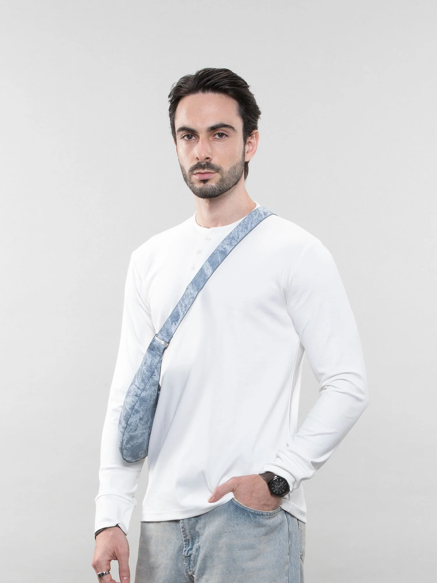 The henley tee - Image 11