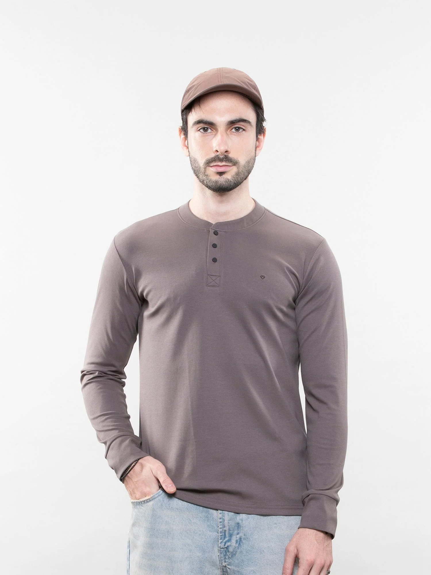 The henley tee - Image 15