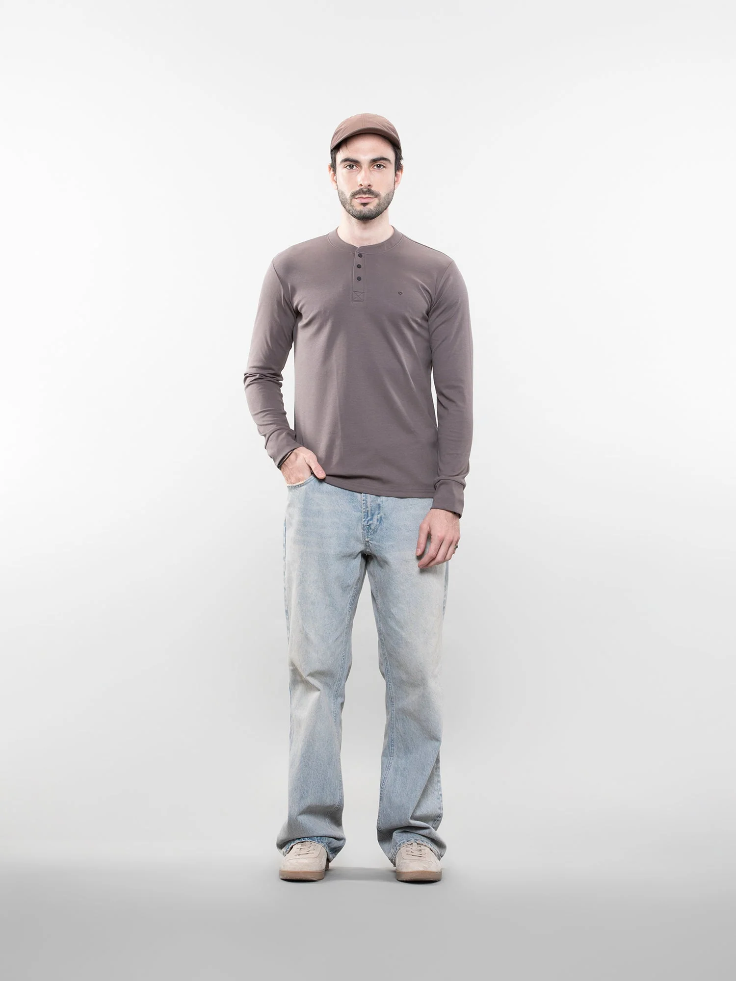 The henley tee - Image 21