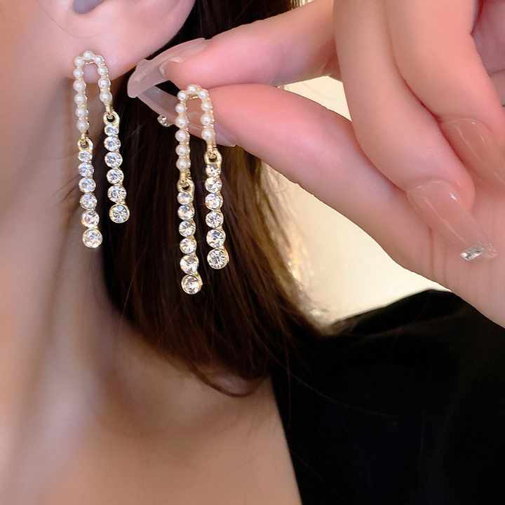 Thread Diamond Dangler Earring - Image 3