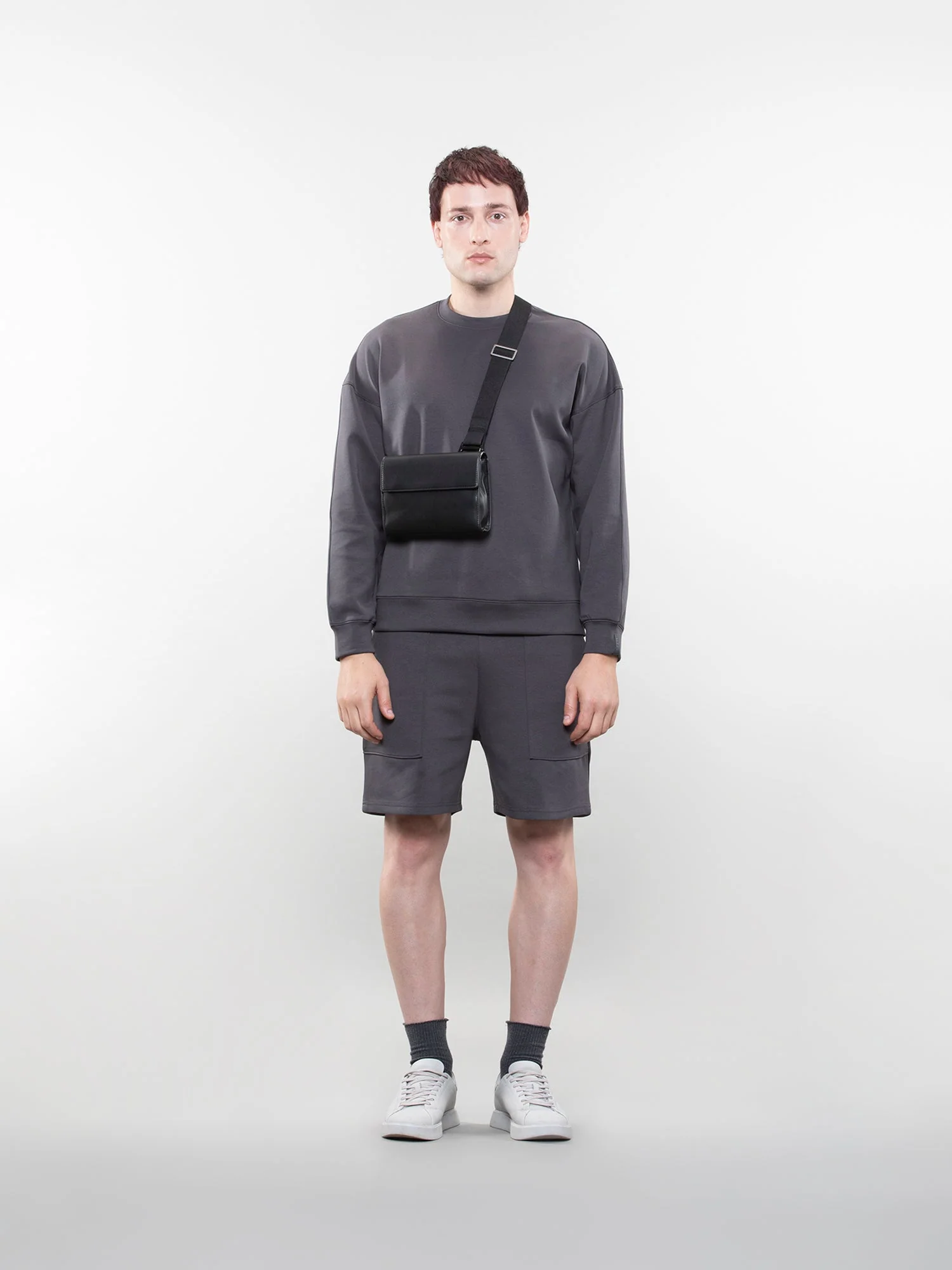 Three pocket sweatshorts - Image 32