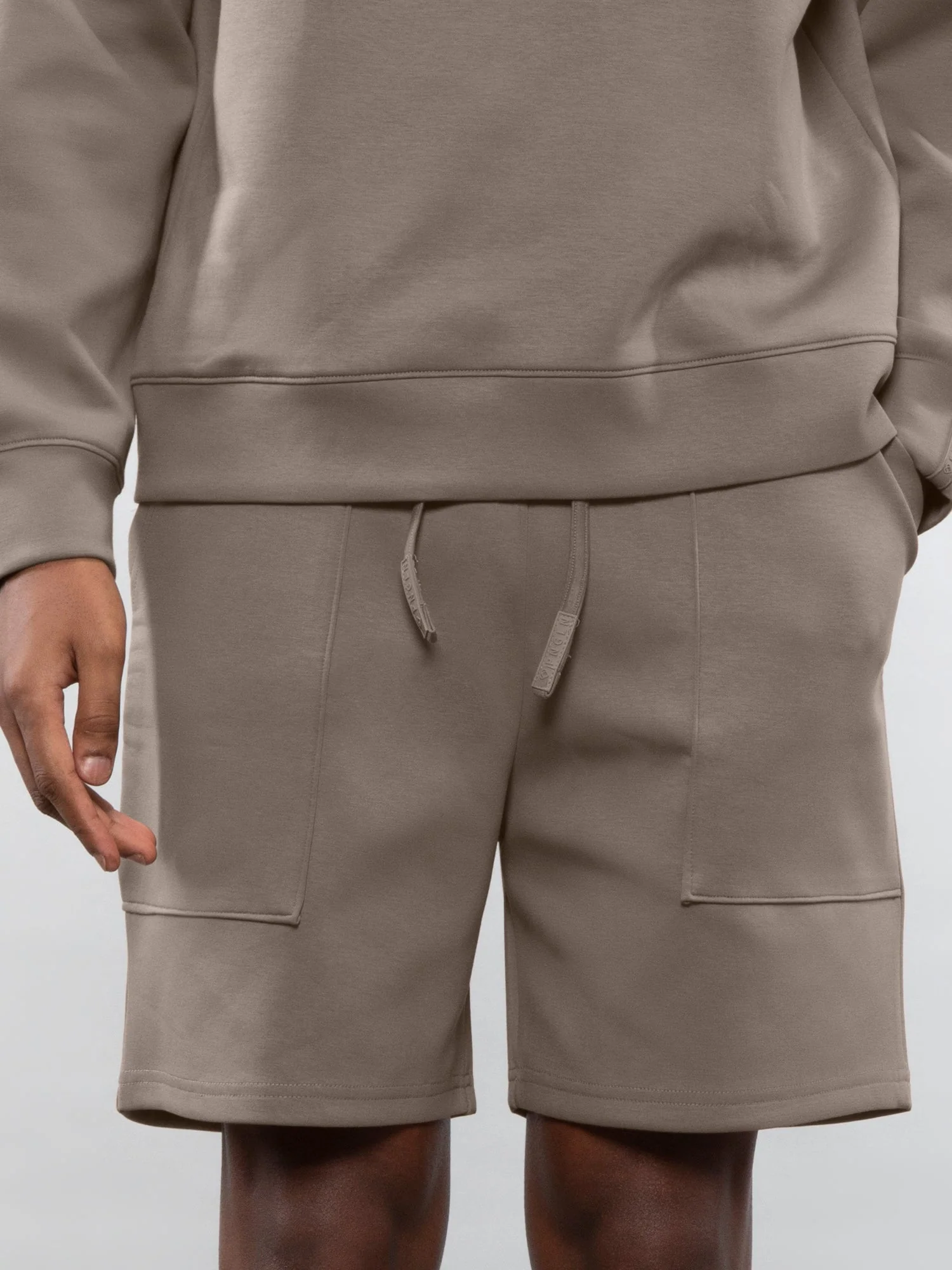 Three pocket sweatshorts - Image 9