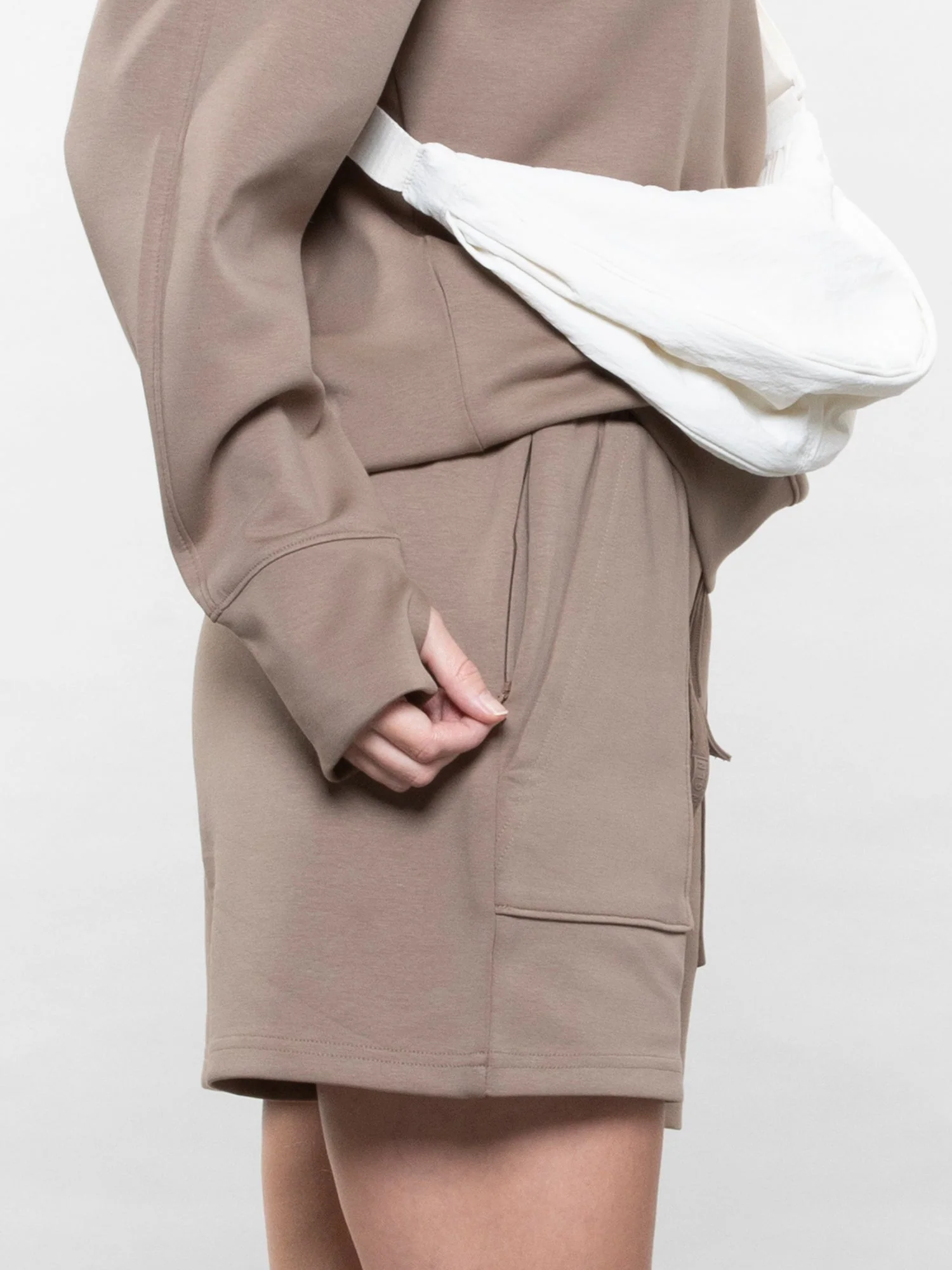 Three pocket sweatshorts - Image 16