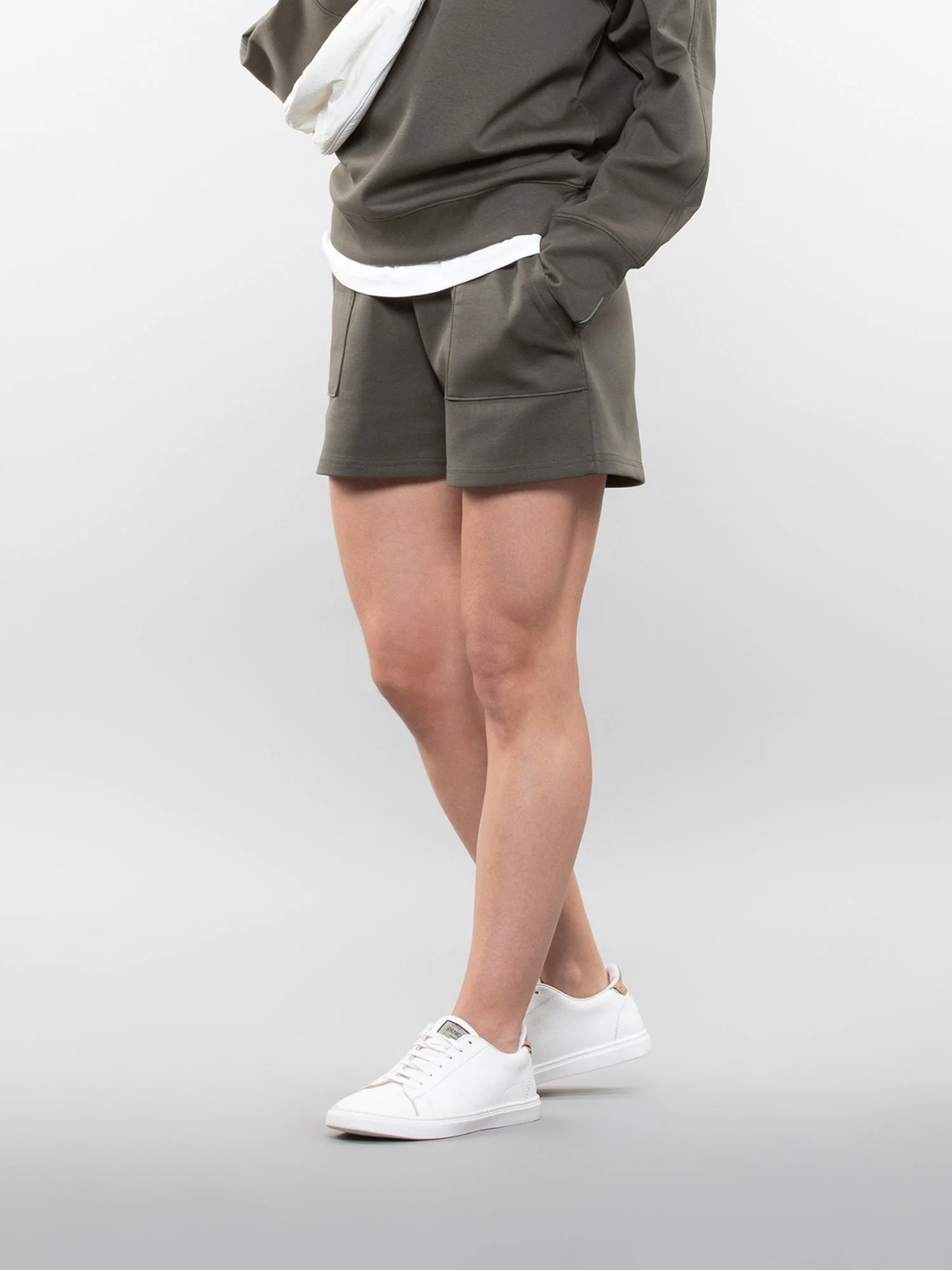 Three pocket sweatshorts - Image 18