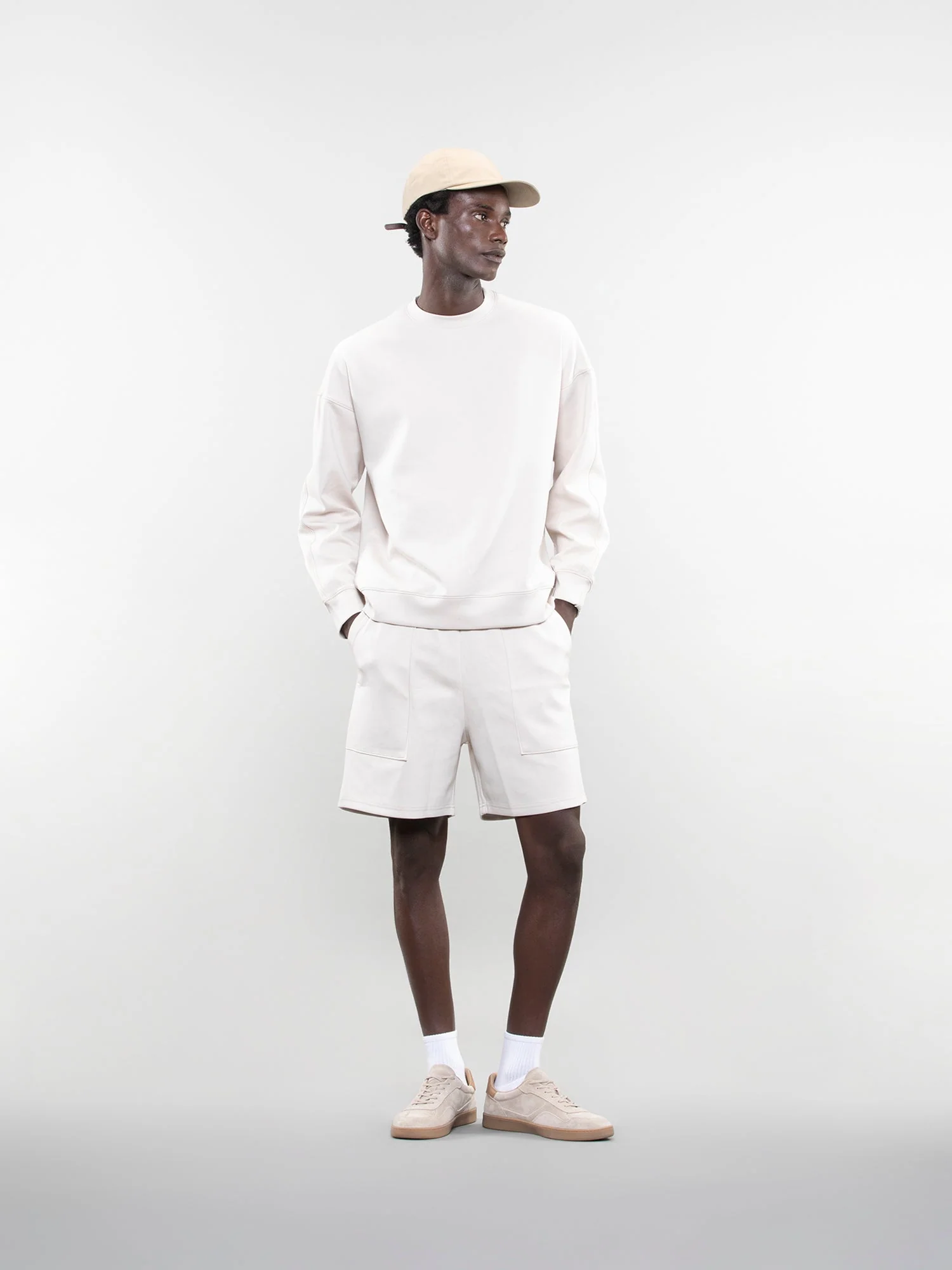 Three pocket sweatshorts - Image 11