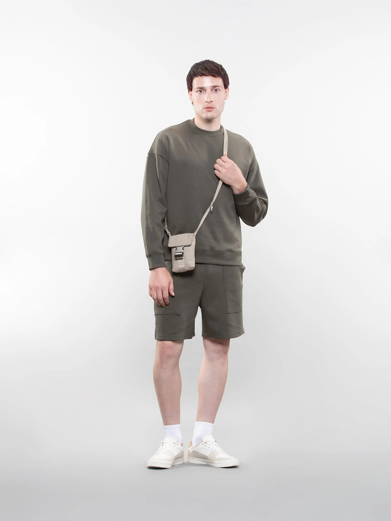 Three pocket sweatshorts - Image 21