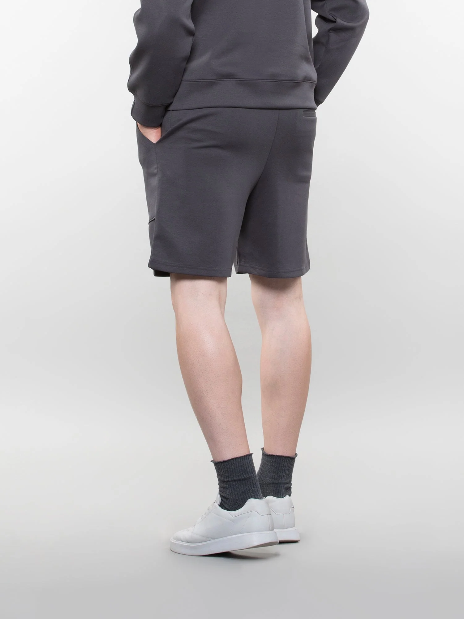 Three pocket sweatshorts - Image 38