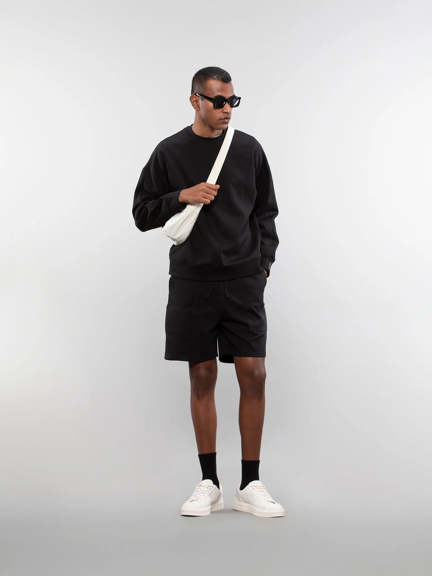 Three pocket sweatshorts - Image 29