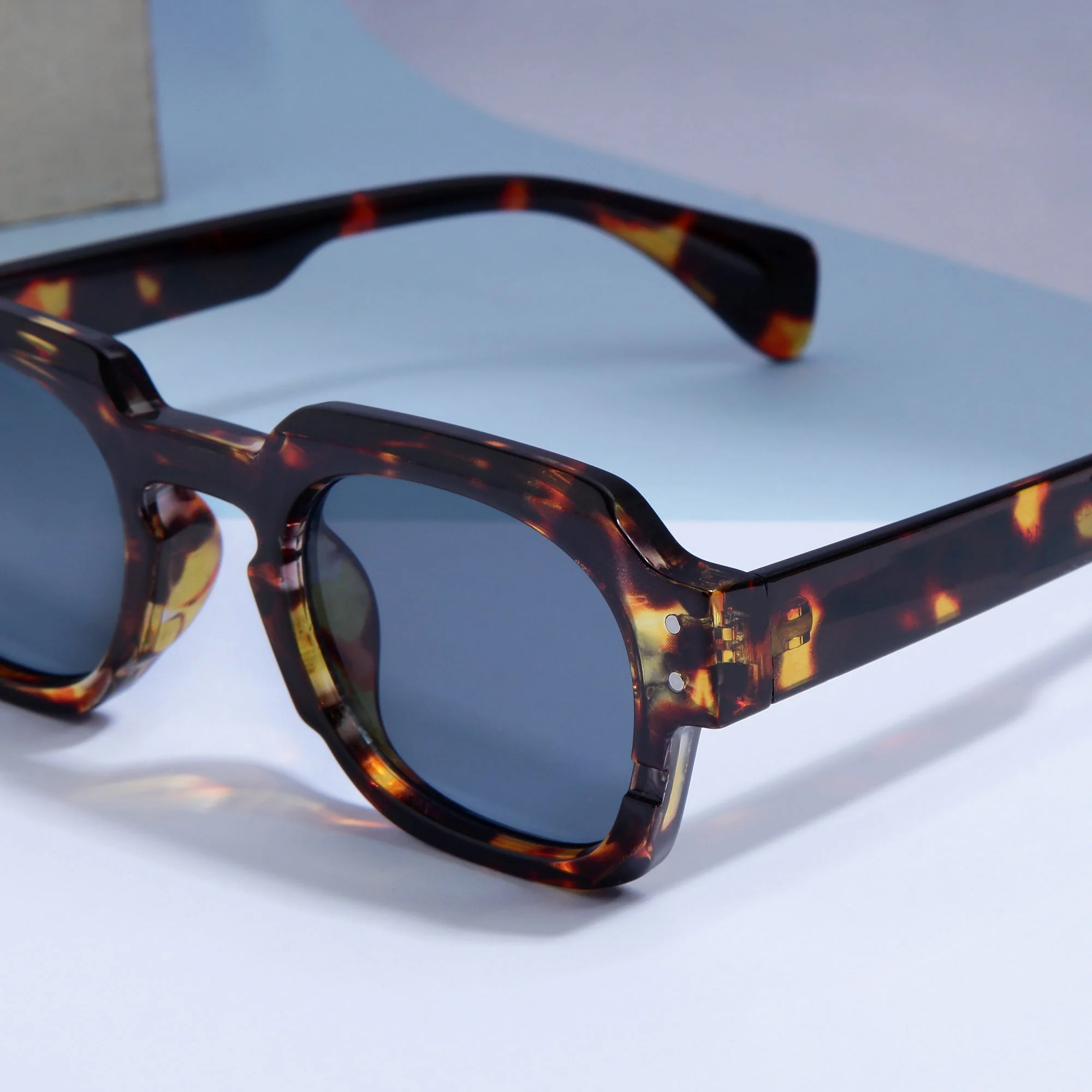 To. Brown Black SZ 2004 Round Sunglasses - Image 2