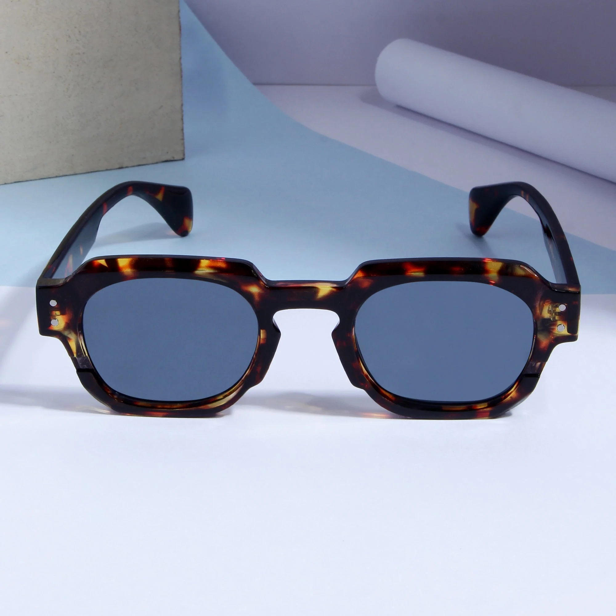 To. Brown Black SZ 2004 Round Sunglasses - Image 3