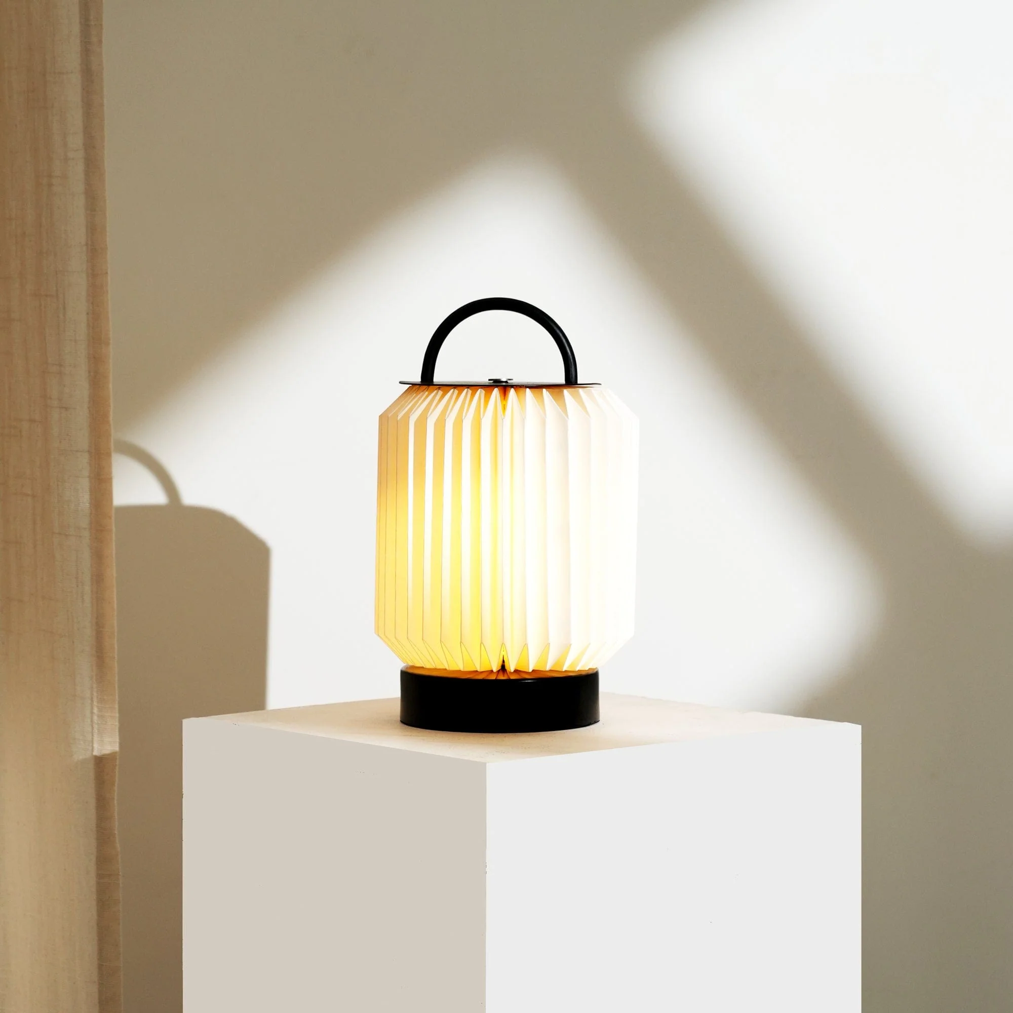 Tote Table Lamp - Image 4