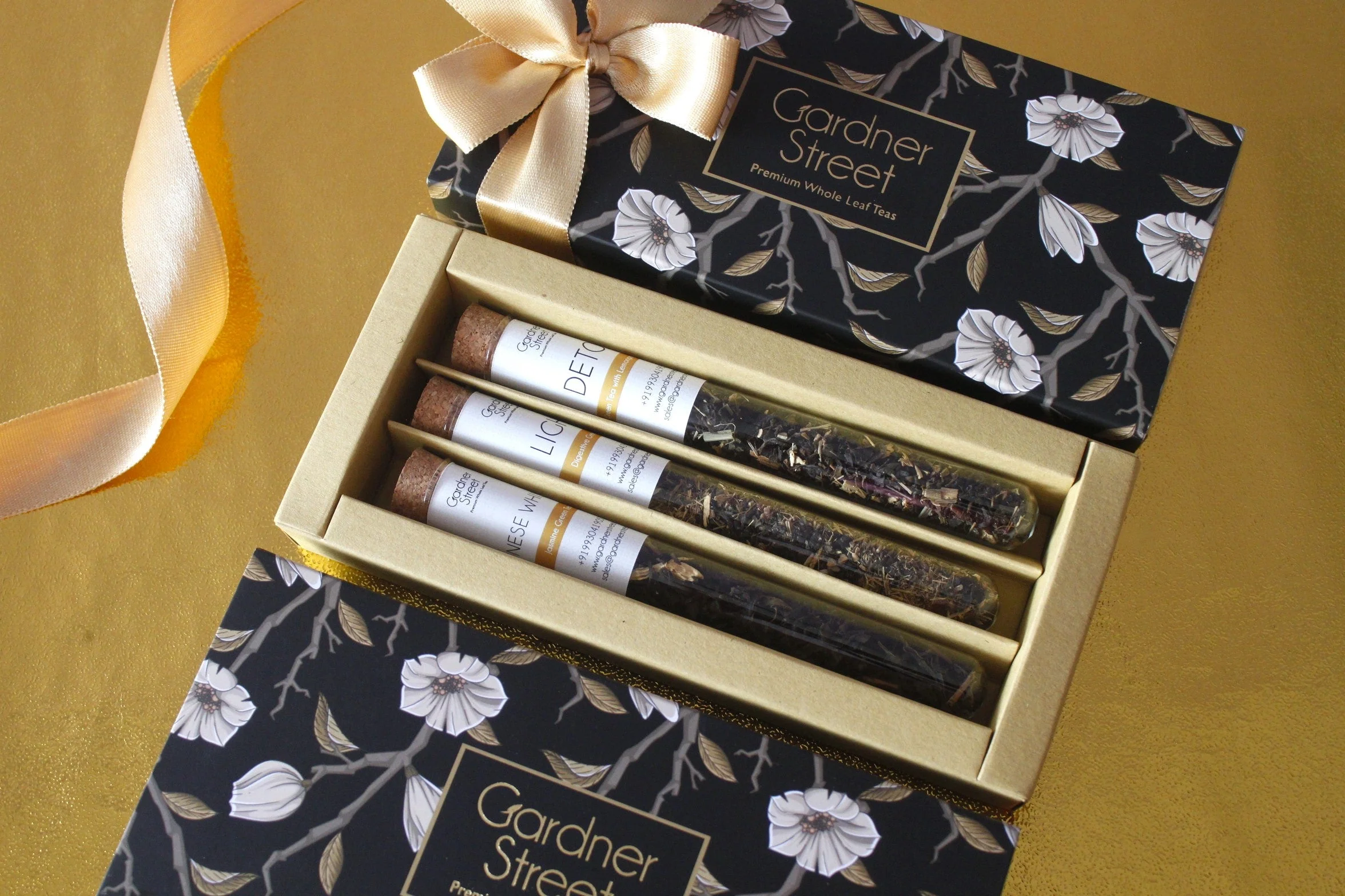 Triple Tea Treat – 3 Loose Leaf Tea Blends in Test Tubes - Image 3