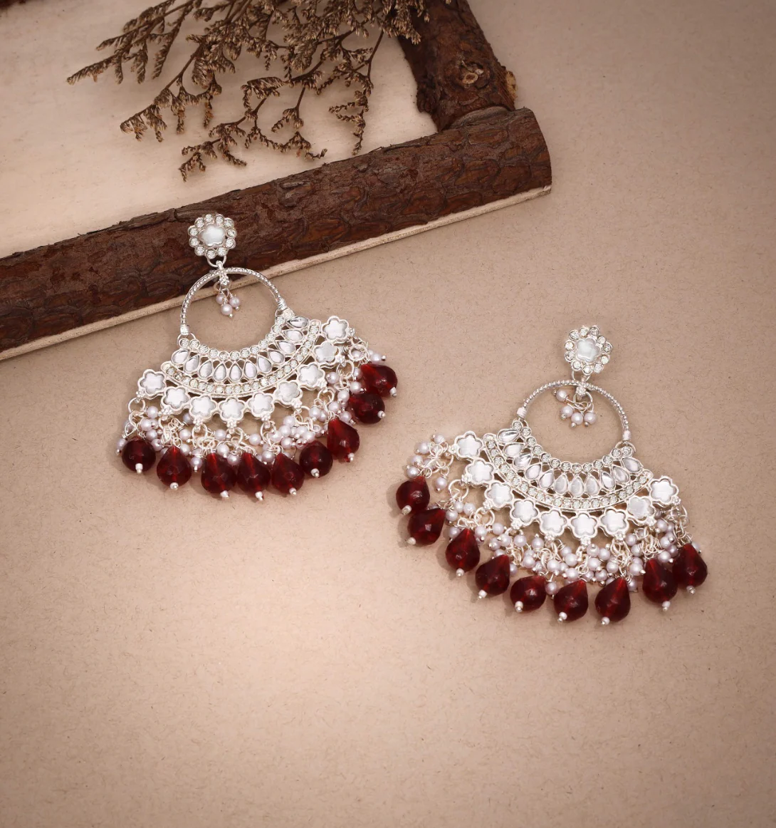 Tum - Jhumka Earrings with Kundan & Pearl - Maroon
