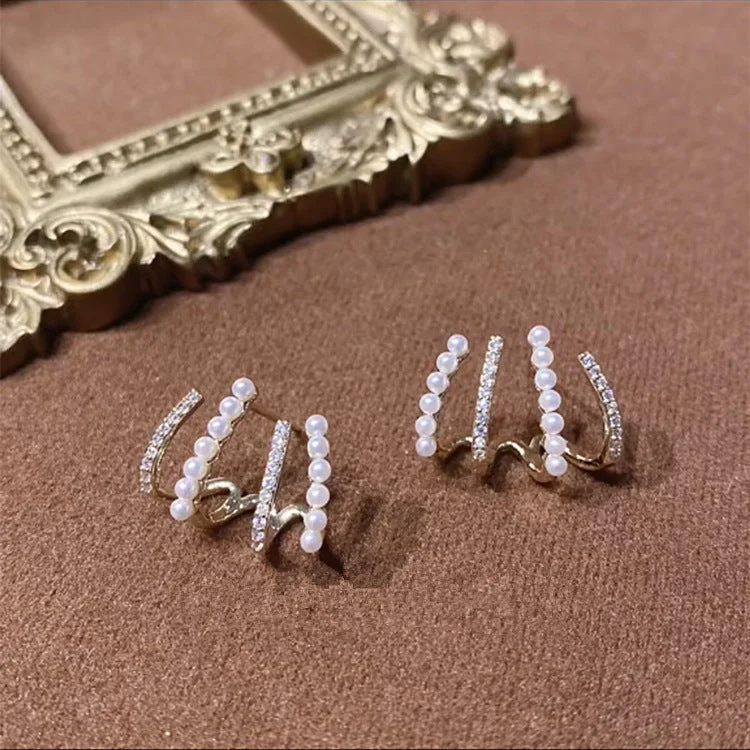 Twilight Sapphire Stud Earring