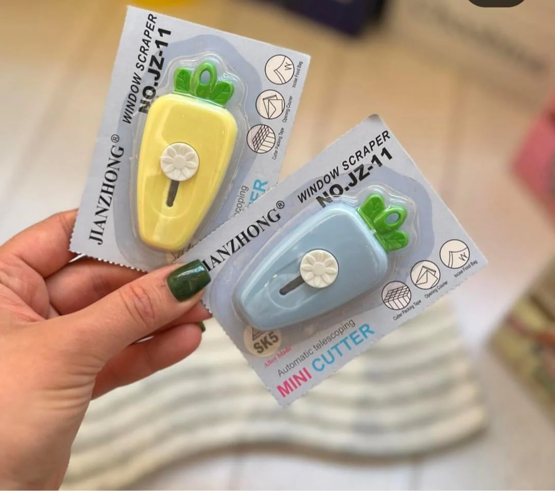 Unbox: Adorable Mini Retractable Box Cutter Set (Pack of 3) – Cute & Portable Utility Knife for Unboxing & Everyday Use - Image 5