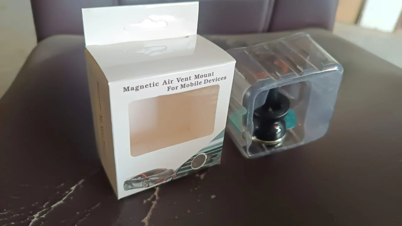 Universal Magnetic Car Mobile Holder (1 Pc) - Image 8
