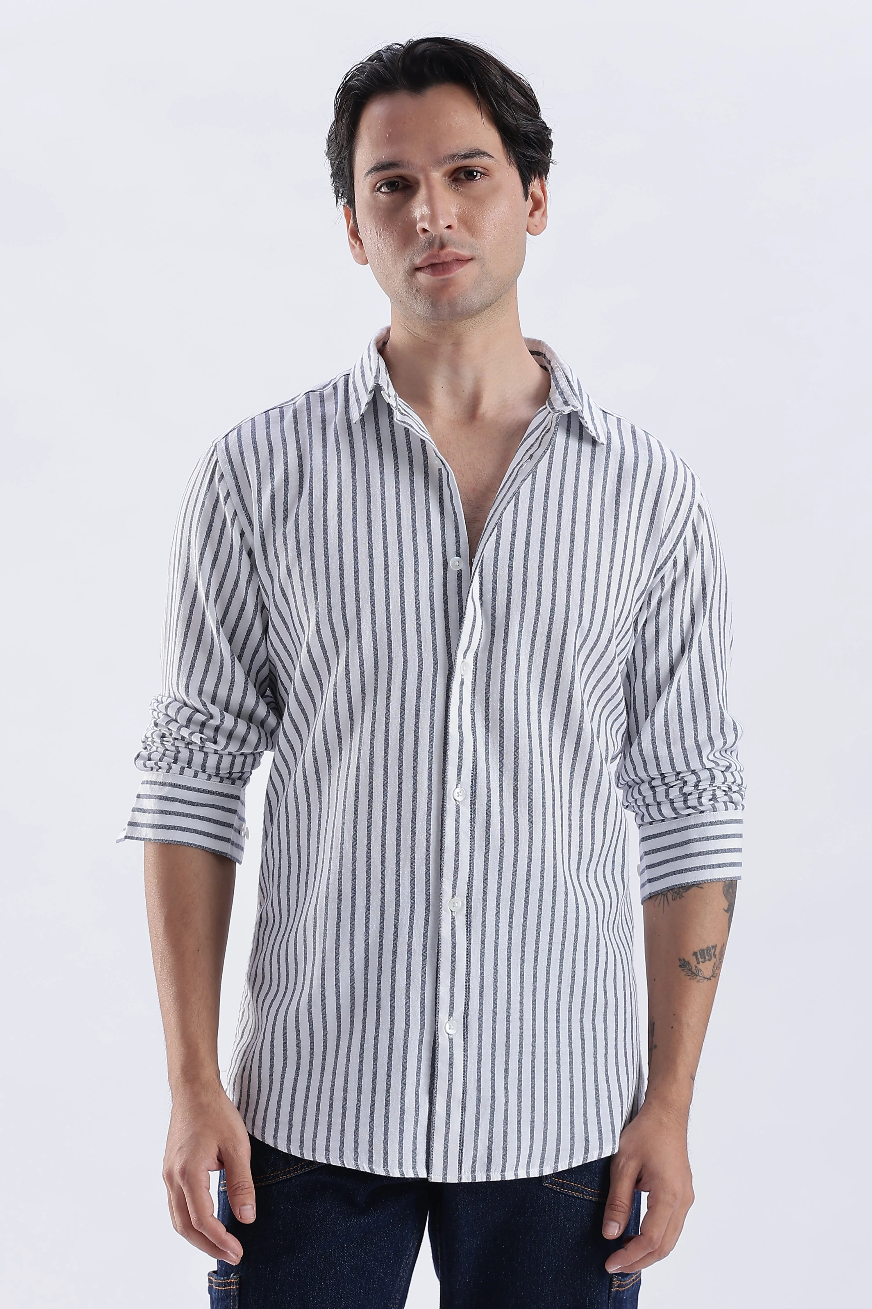 Uri White & Navy Vertical Striped Cotton Shirt - Image 9