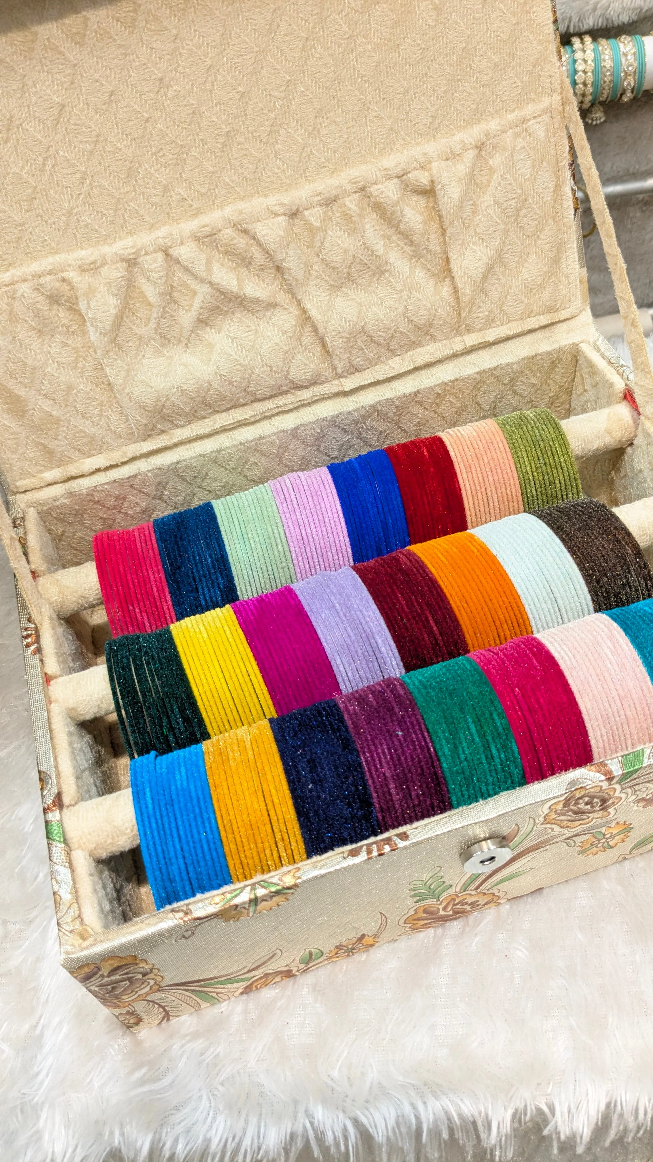 Velvet bangles with bangles organizer as - Image 4