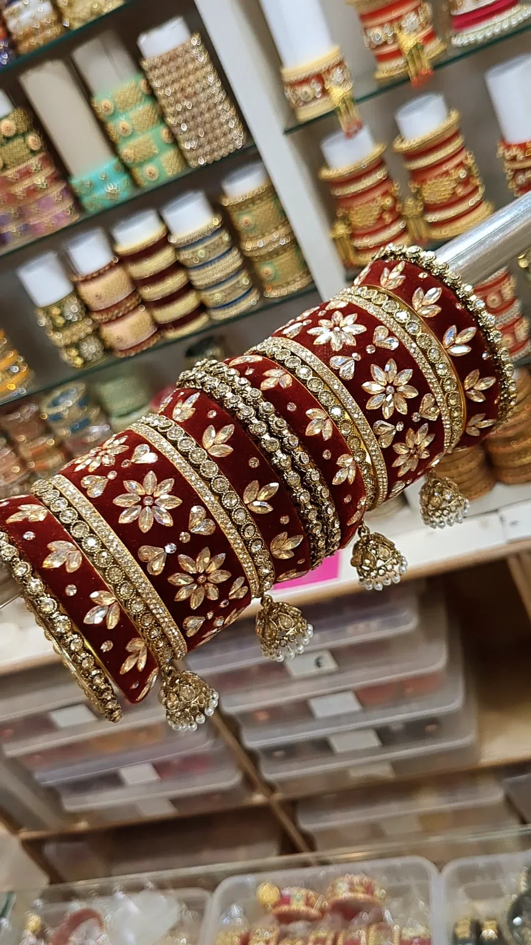 VELVET JHUMKHI - Image 3