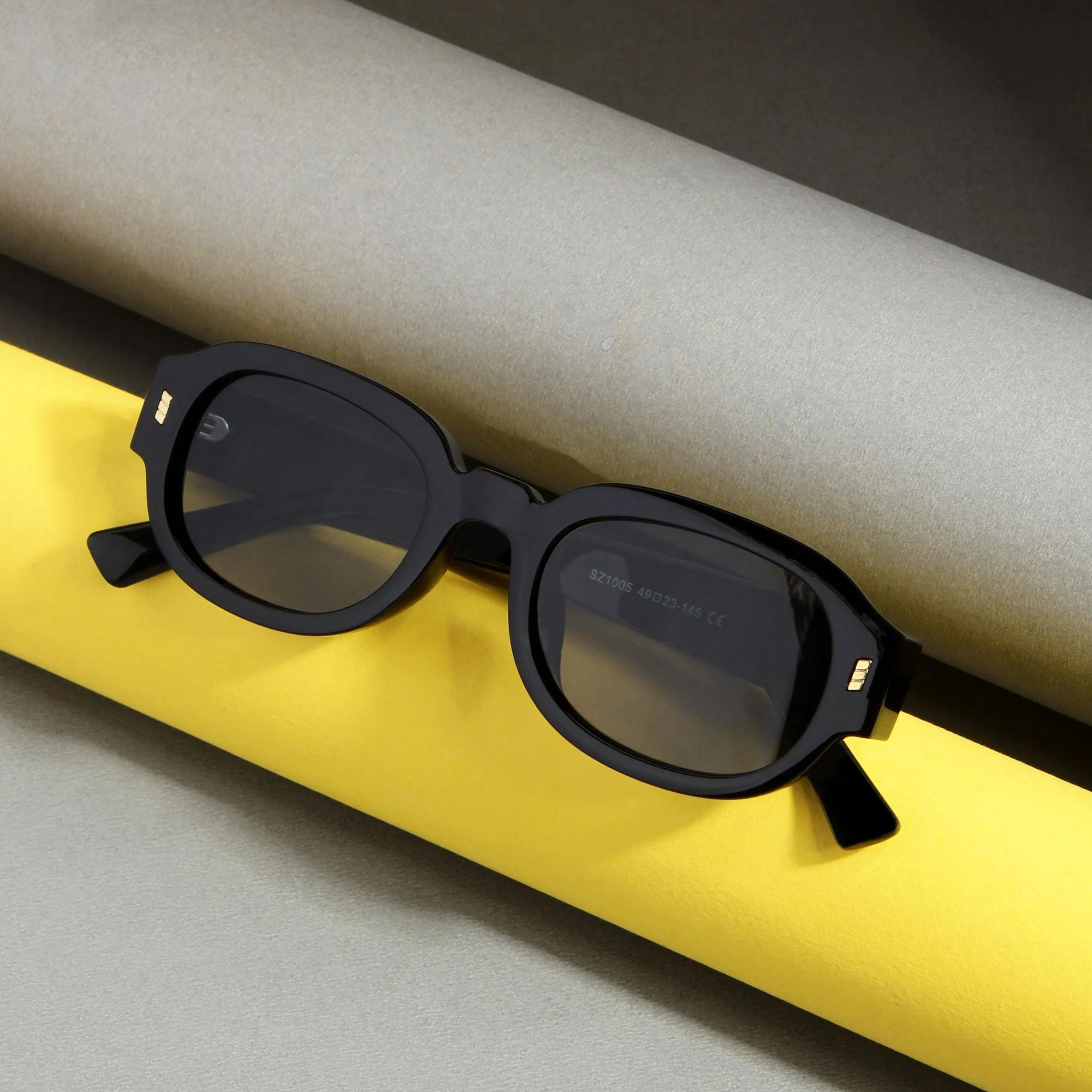 Venom Full Black Oval Sunglasses - Image 4
