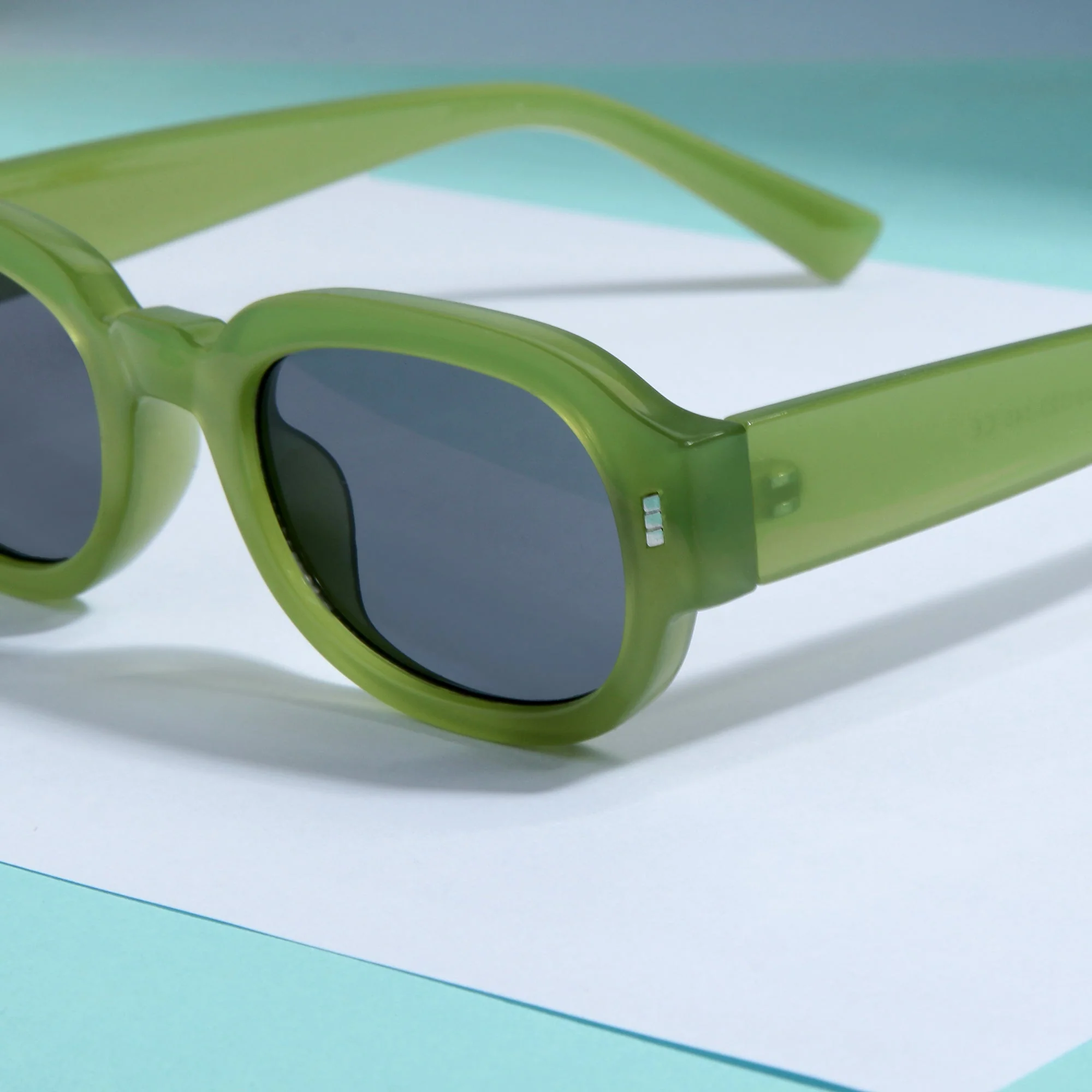 Venom Green Black Oval Sunglasses - Image 2