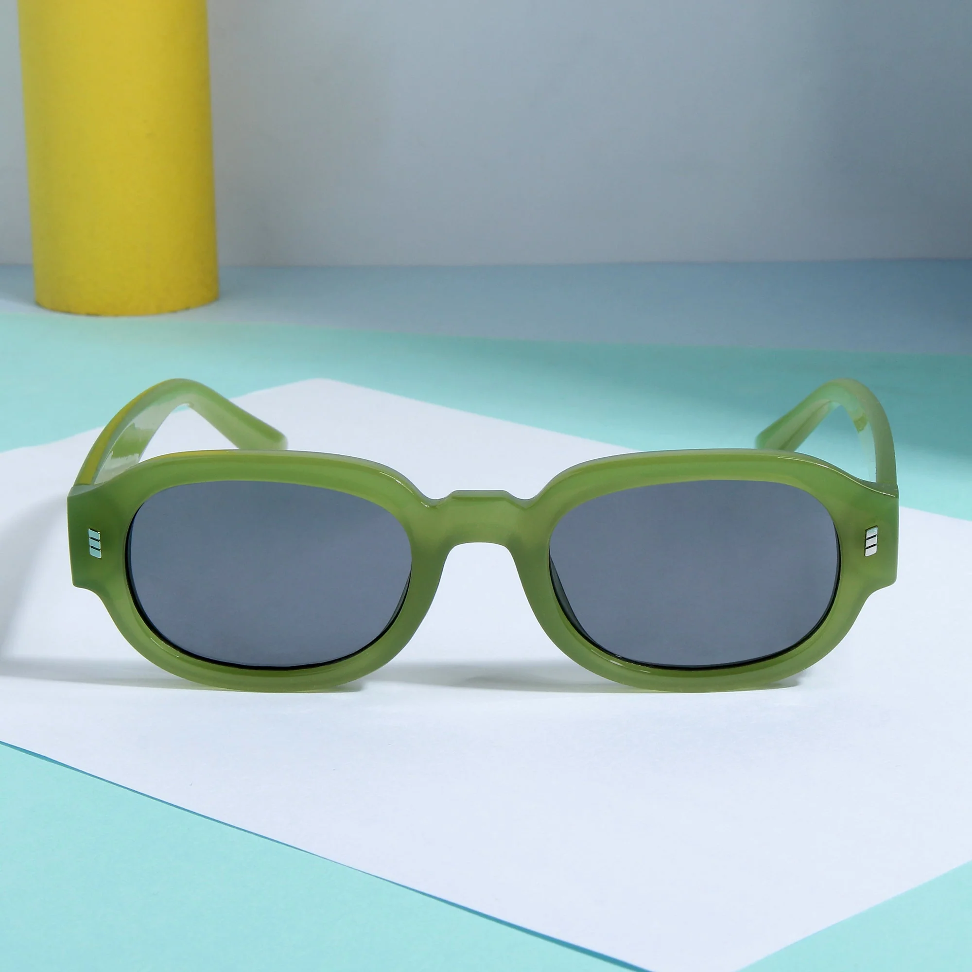 Venom Green Black Oval Sunglasses - Image 3