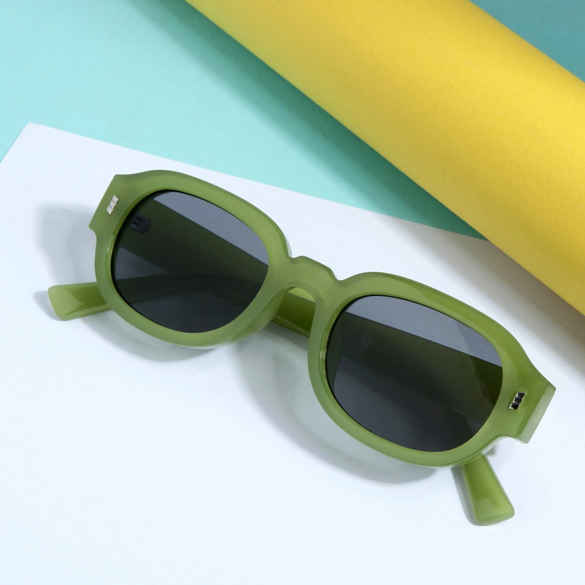Venom Green Black Oval Sunglasses - Image 4