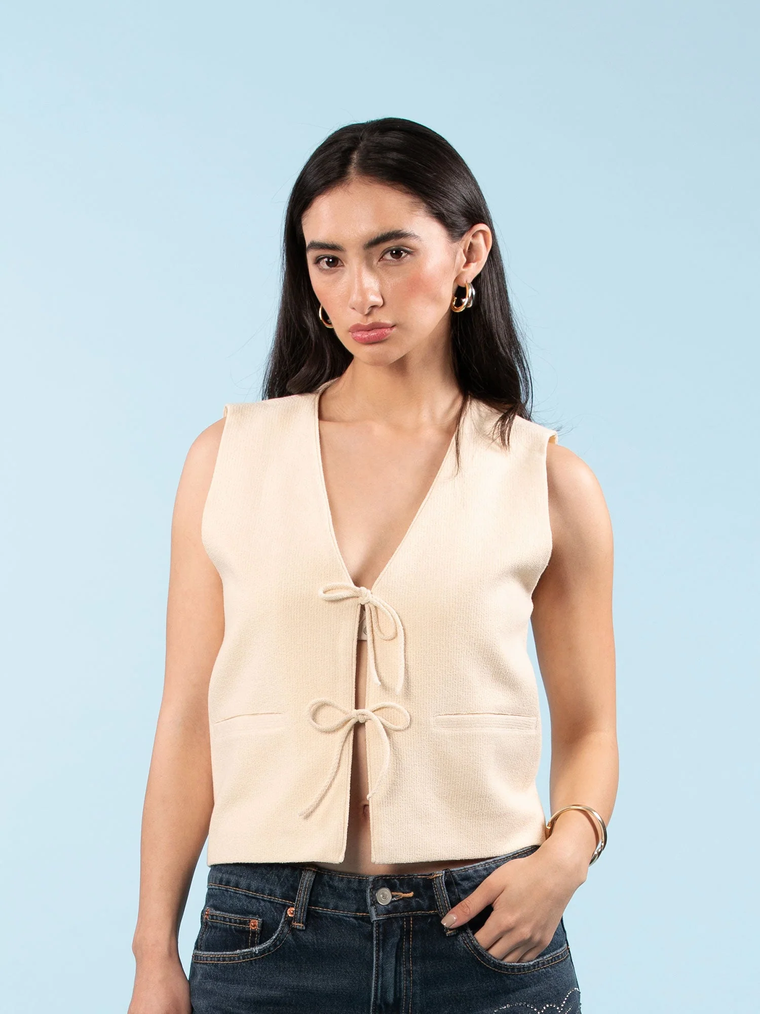 Vest with Bow Closure - Image 14