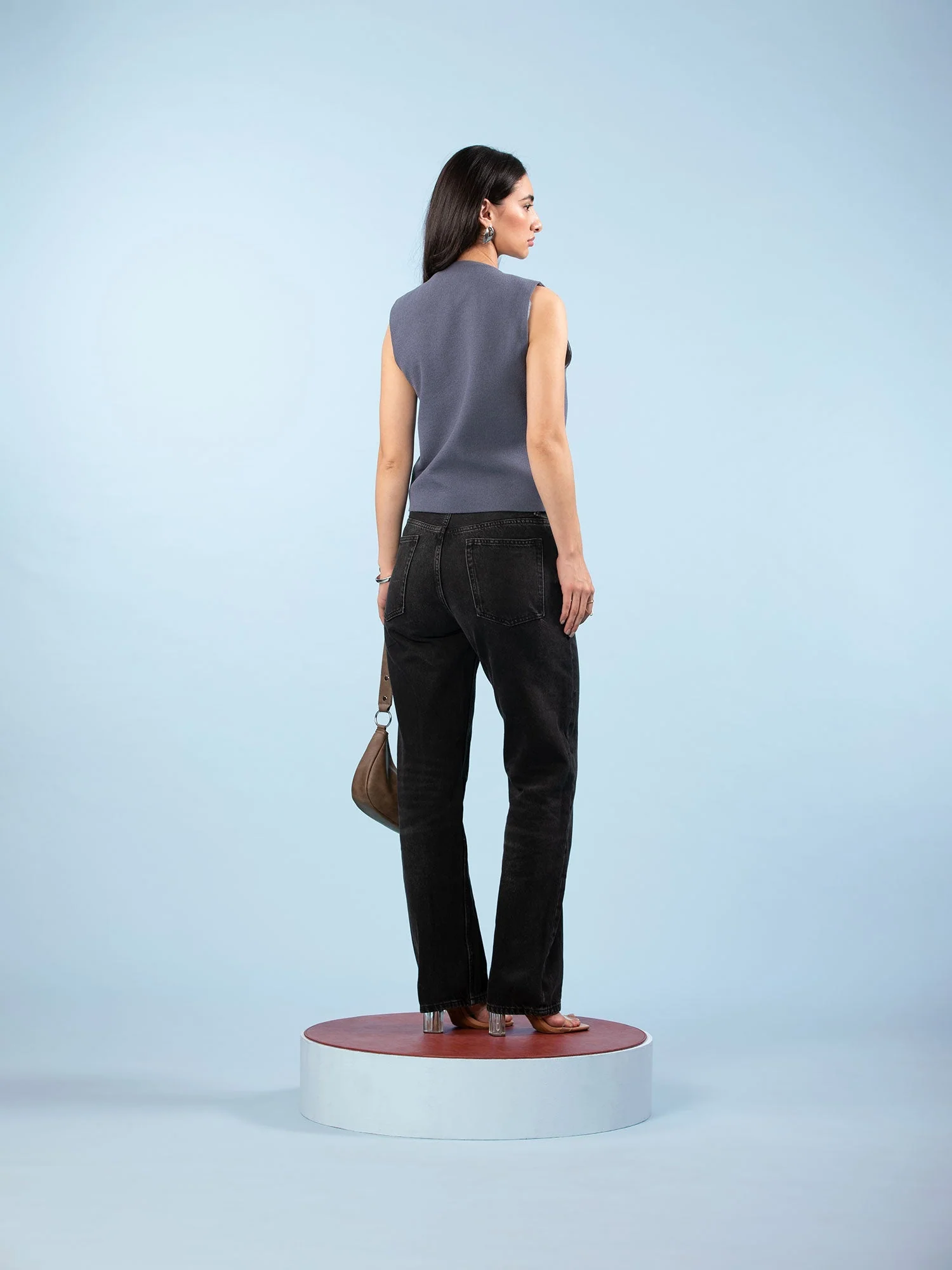 Vest with Bow Closure - Image 3