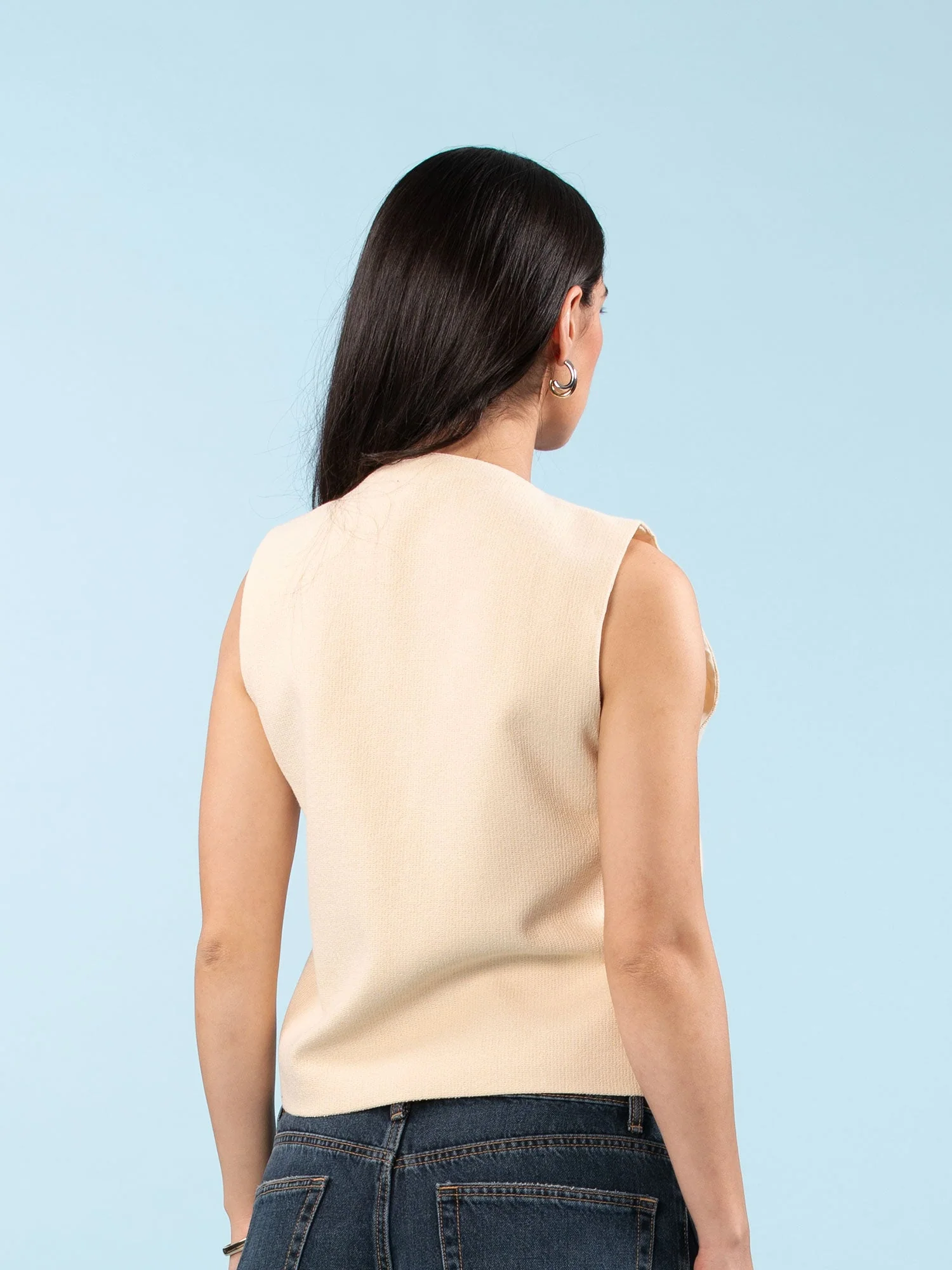 Vest with Bow Closure - Image 5