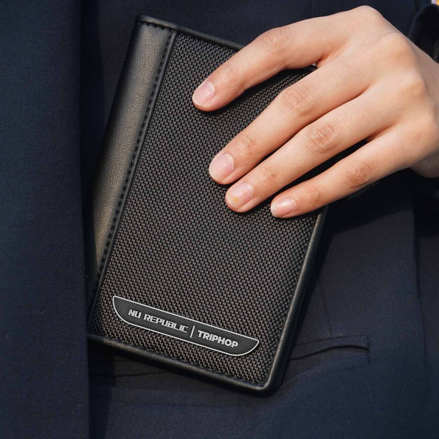 Voyager Passport Holder - Image 6