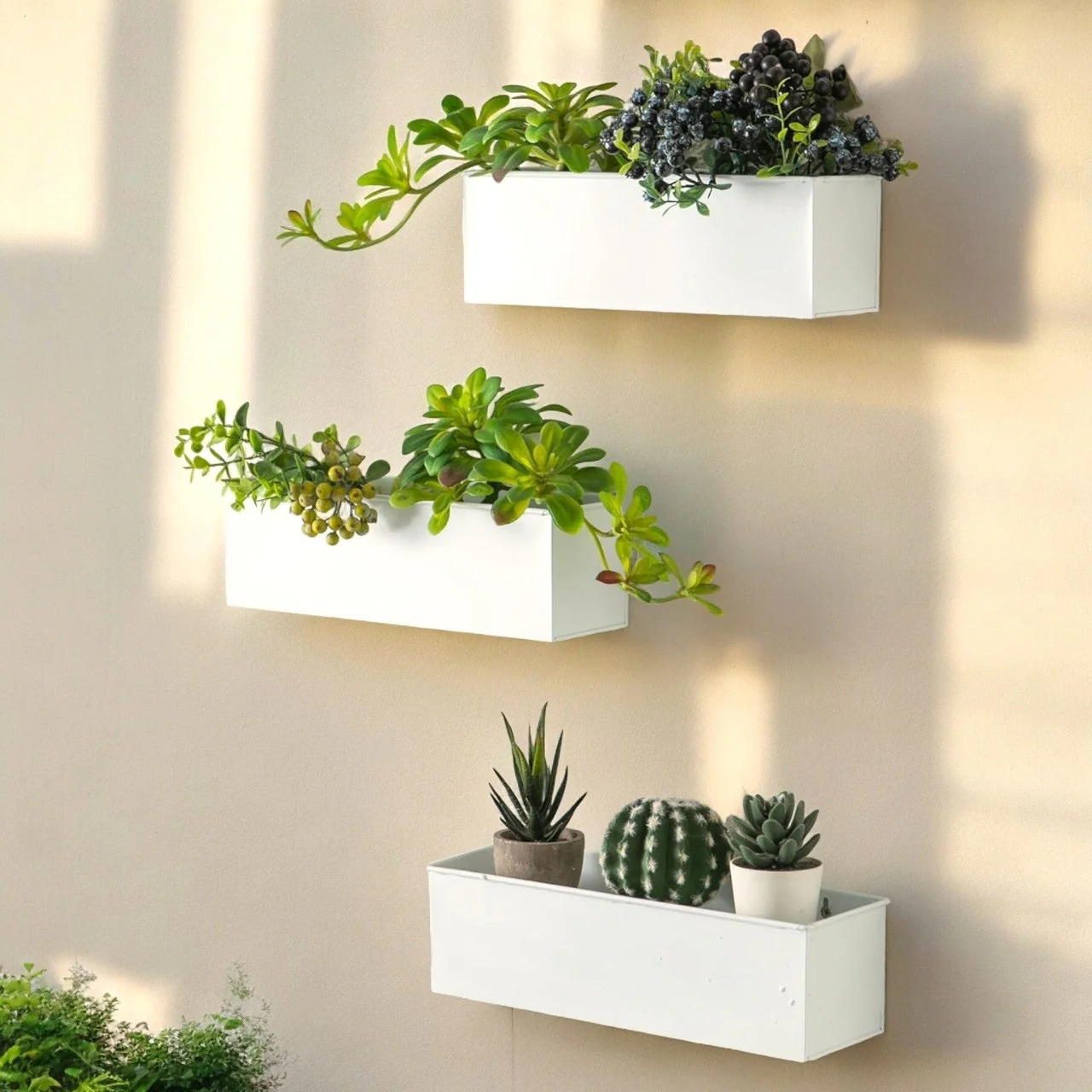 Wall-Mounted Metal Planter Set – Sleek Vertical Garden Style
