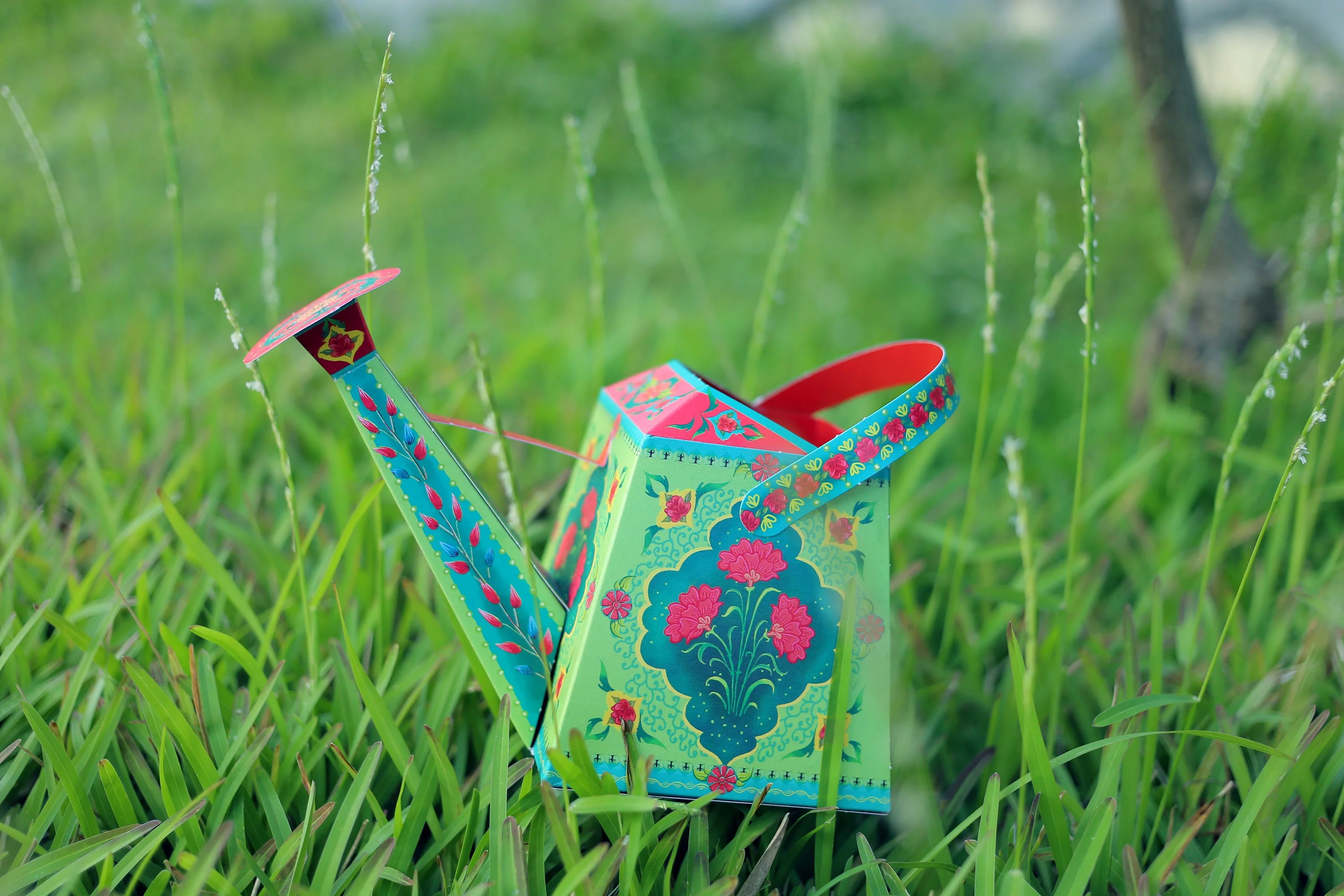 Watering Can Vase / Pen Holder DIY Paper Craft Kit - Image 9