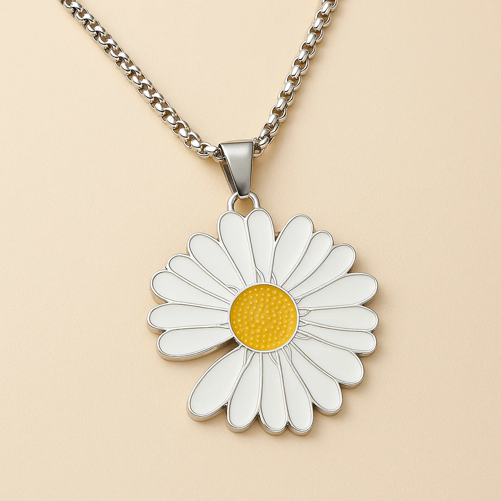 White Daisy Necklace