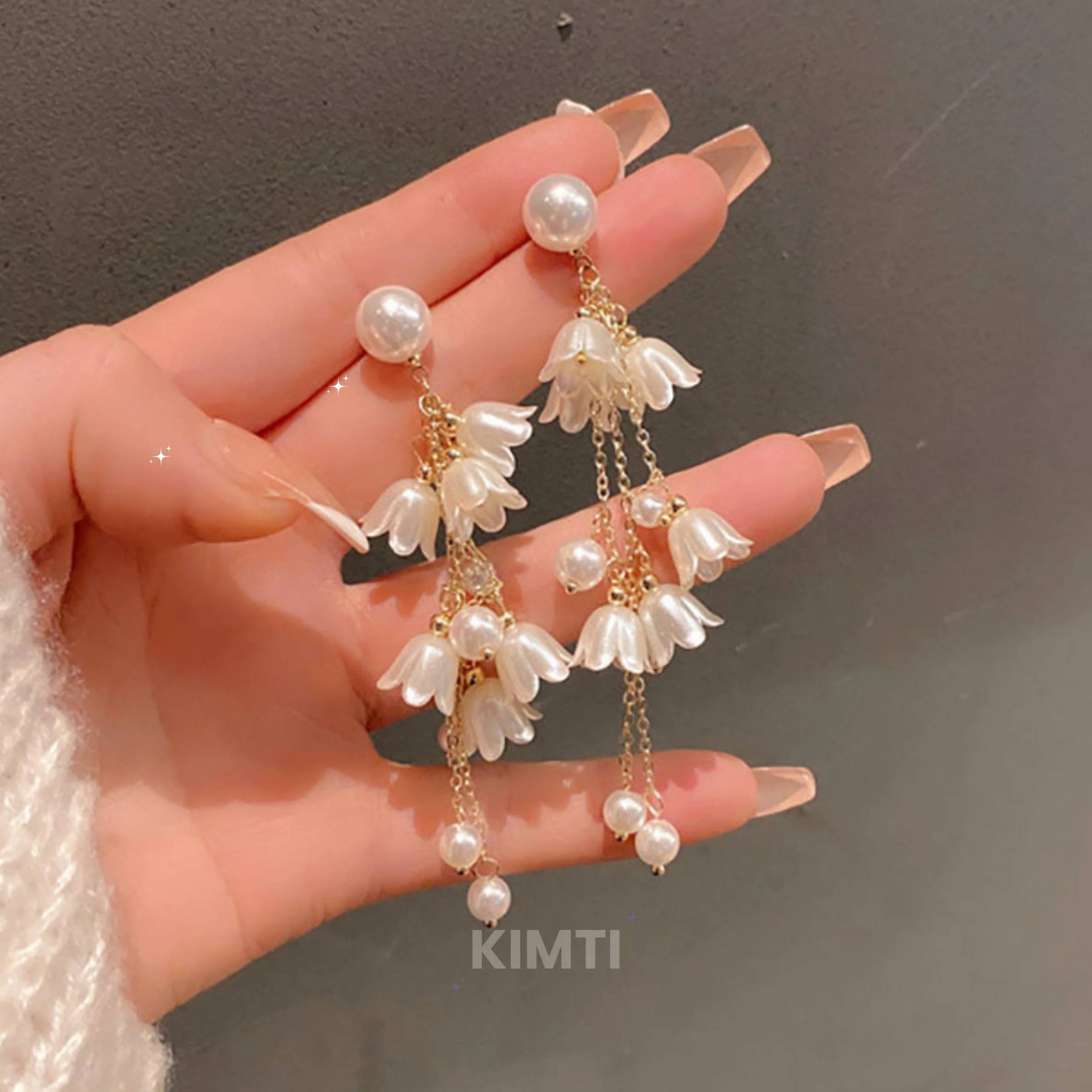 White Flower Sweet and Tassel Dangler Earring - Image 3