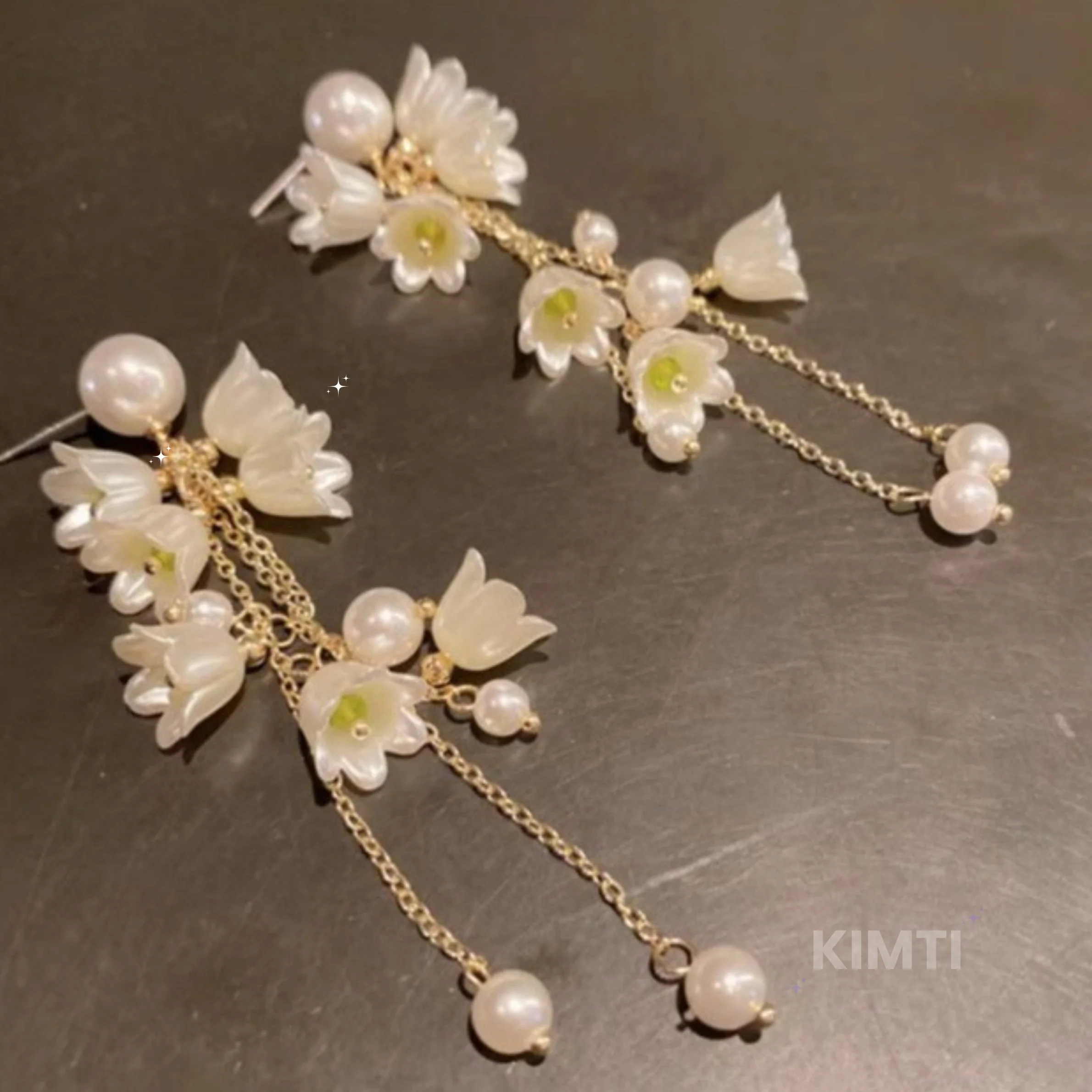 White Flower Sweet and Tassel Dangler Earring - Image 4