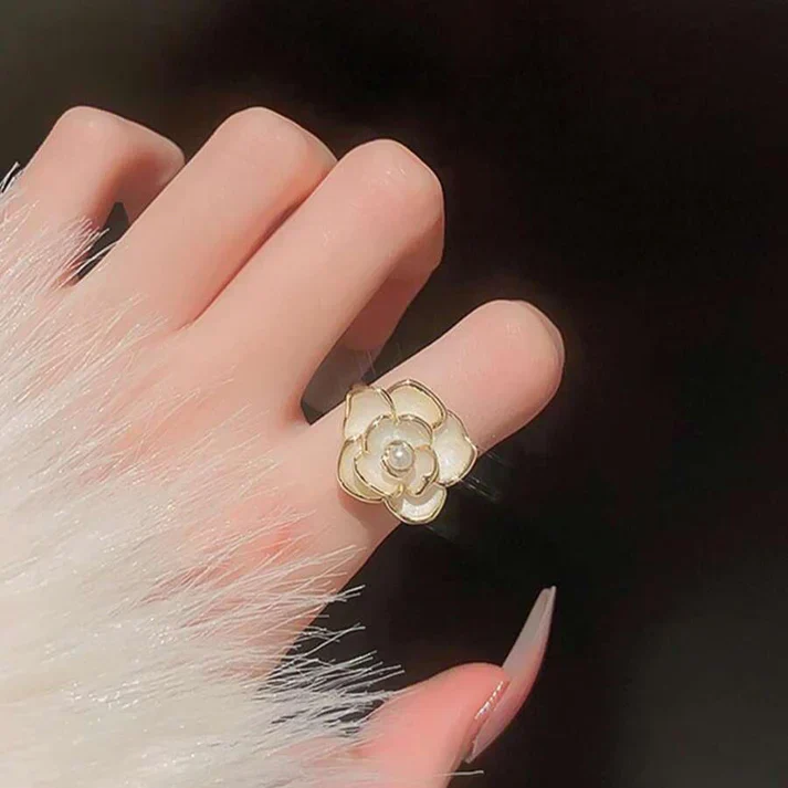 White Rose Ring - Image 3