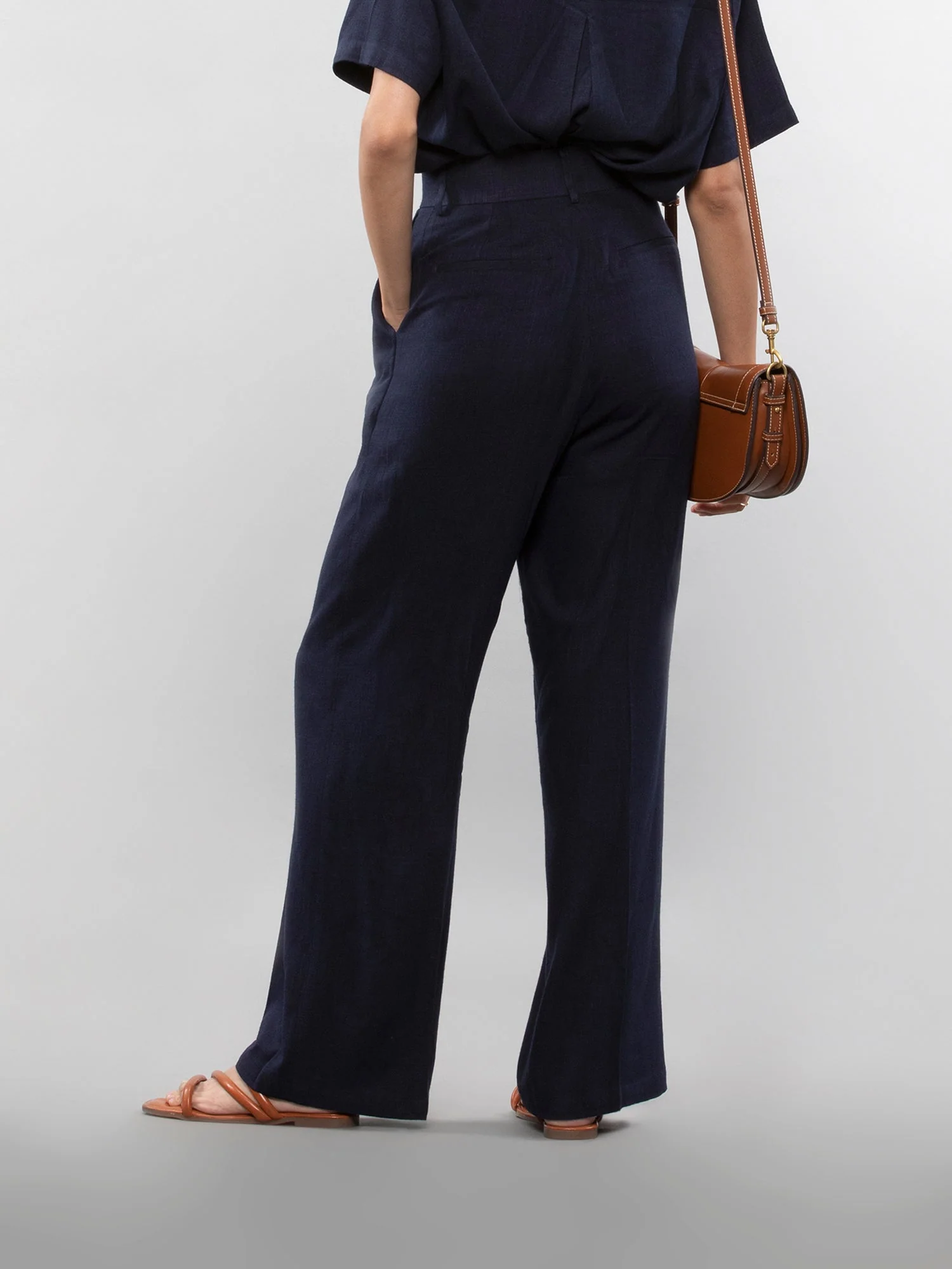 Wide-leg linen pants - Image 16