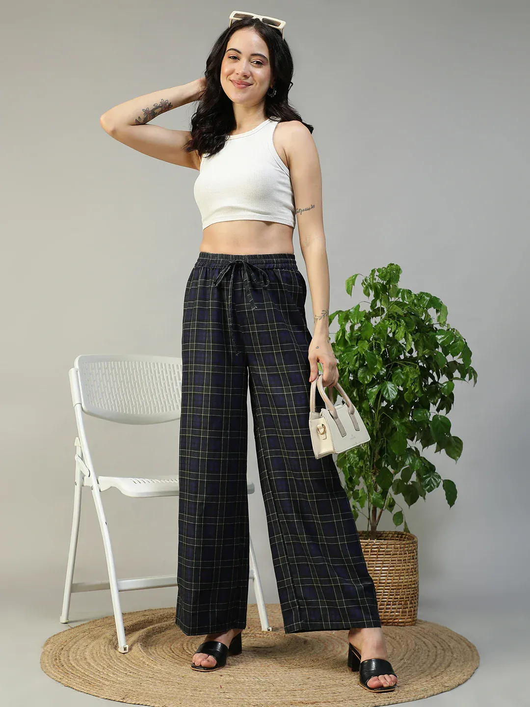 Women Black Check Print Full Length Pants with Pockets - Image 7