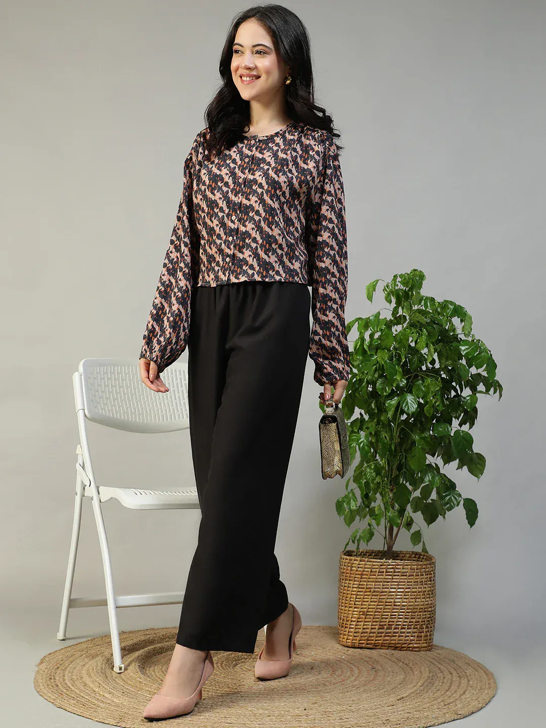 Women Brown Abstract Print Round Neck Long Sleeve Top - Image 7