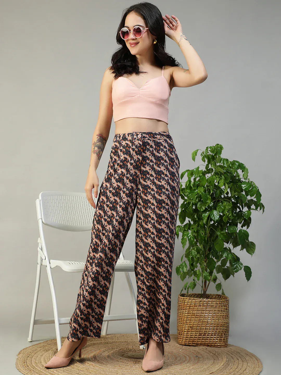 Women Brown Abstract Print Straight Pants with Elastic Waist - Image 8