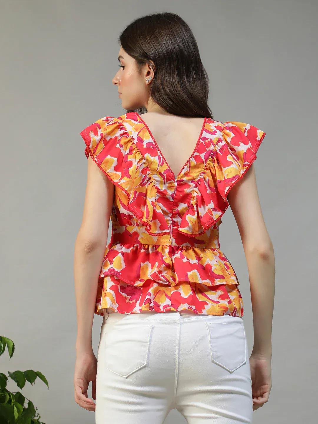 Women Floral Print V-Neck Short Sleeve Peplum Top With Ruffle Detail - Image 3