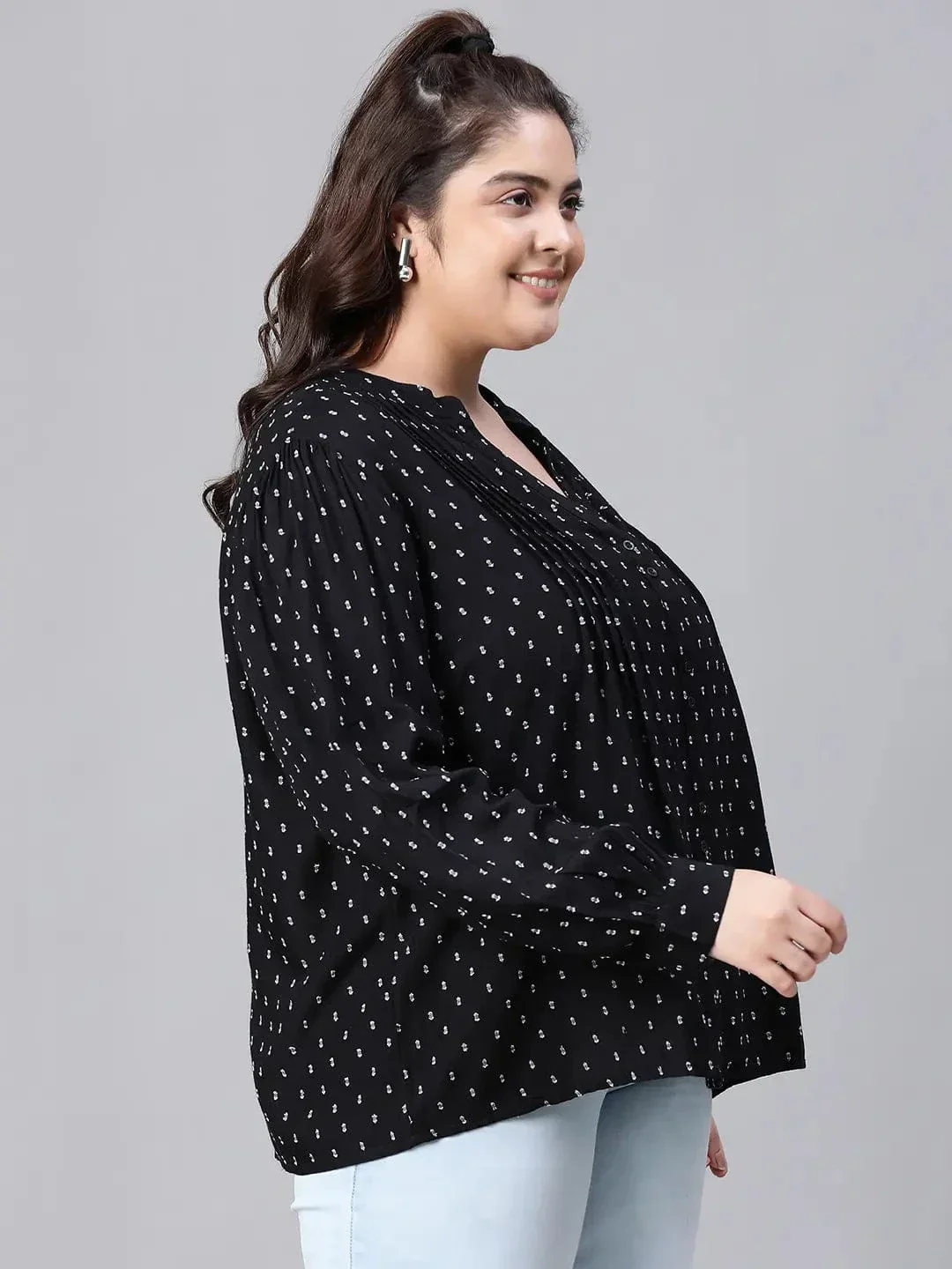 Women Plus Size Black Floral Print V-Neck Long Sleeve Top - Image 4