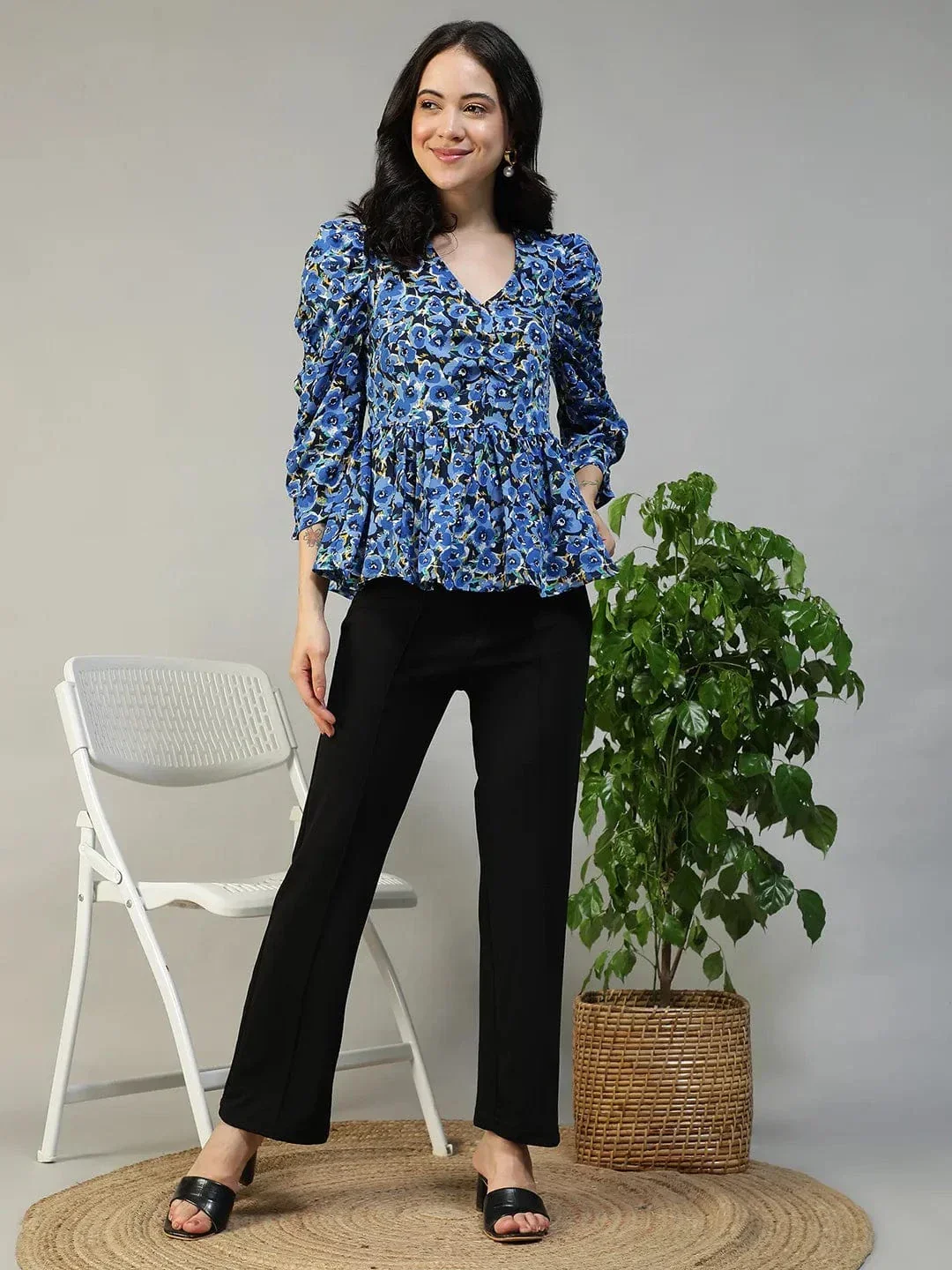 Women's Blue Floral Puff Sleeve Top - Image 2