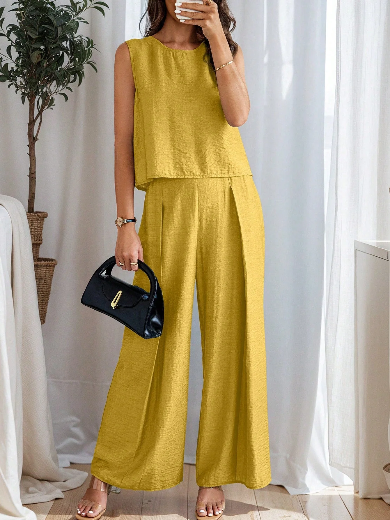 Women's Summer Solid Color Round Neck Top And Pleated Wide Leg Casual Casual Two-Piece Set - Image 3