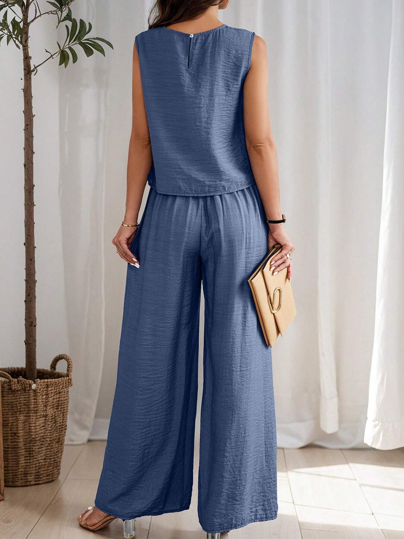 Women's Summer Solid Color Round Neck Top And Pleated Wide Leg Casual Casual Two-Piece Set - Image 2